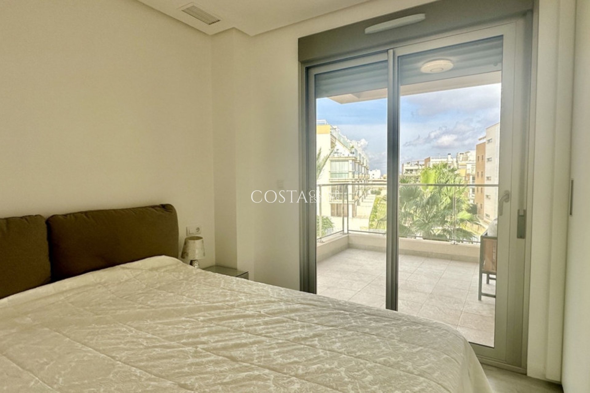 Revente - Apartments -
Orihuela Costa - Villamartin
