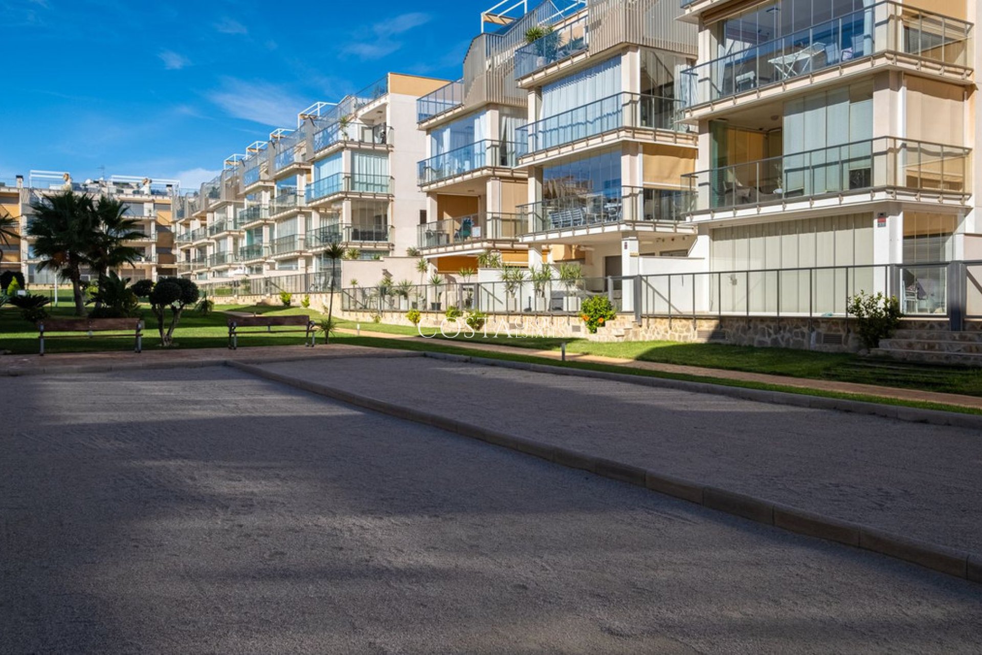 Revente - Apartments -
Orihuela Costa - Villamartin