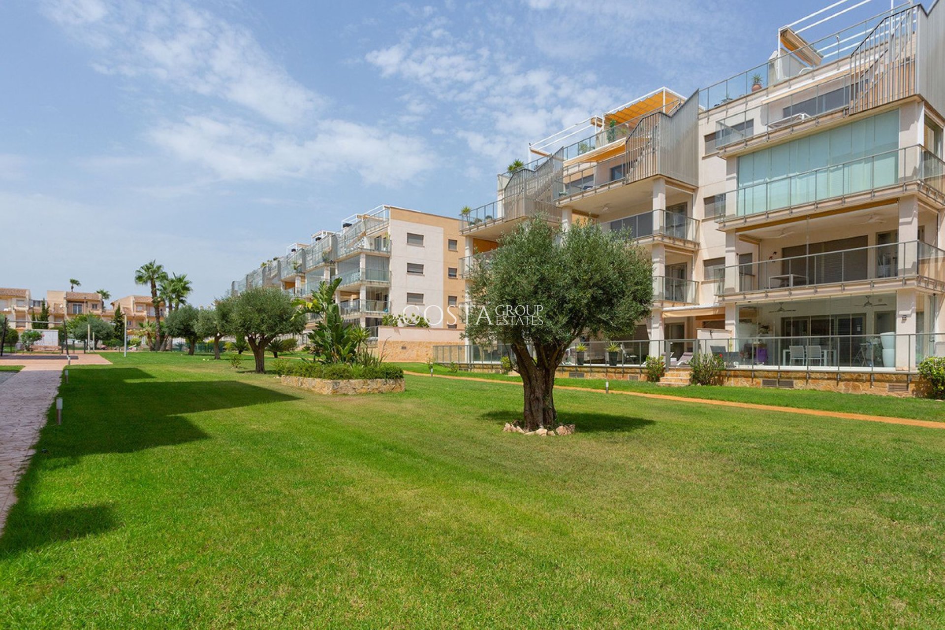 Revente - Apartments -
Orihuela Costa - Villamartin