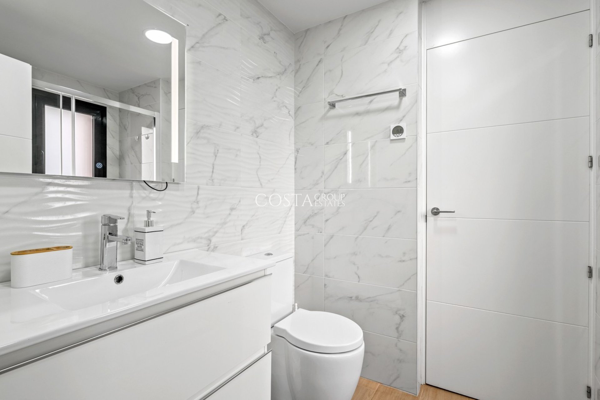 Revente - Apartments -
Orihuela Costa - Villamartín