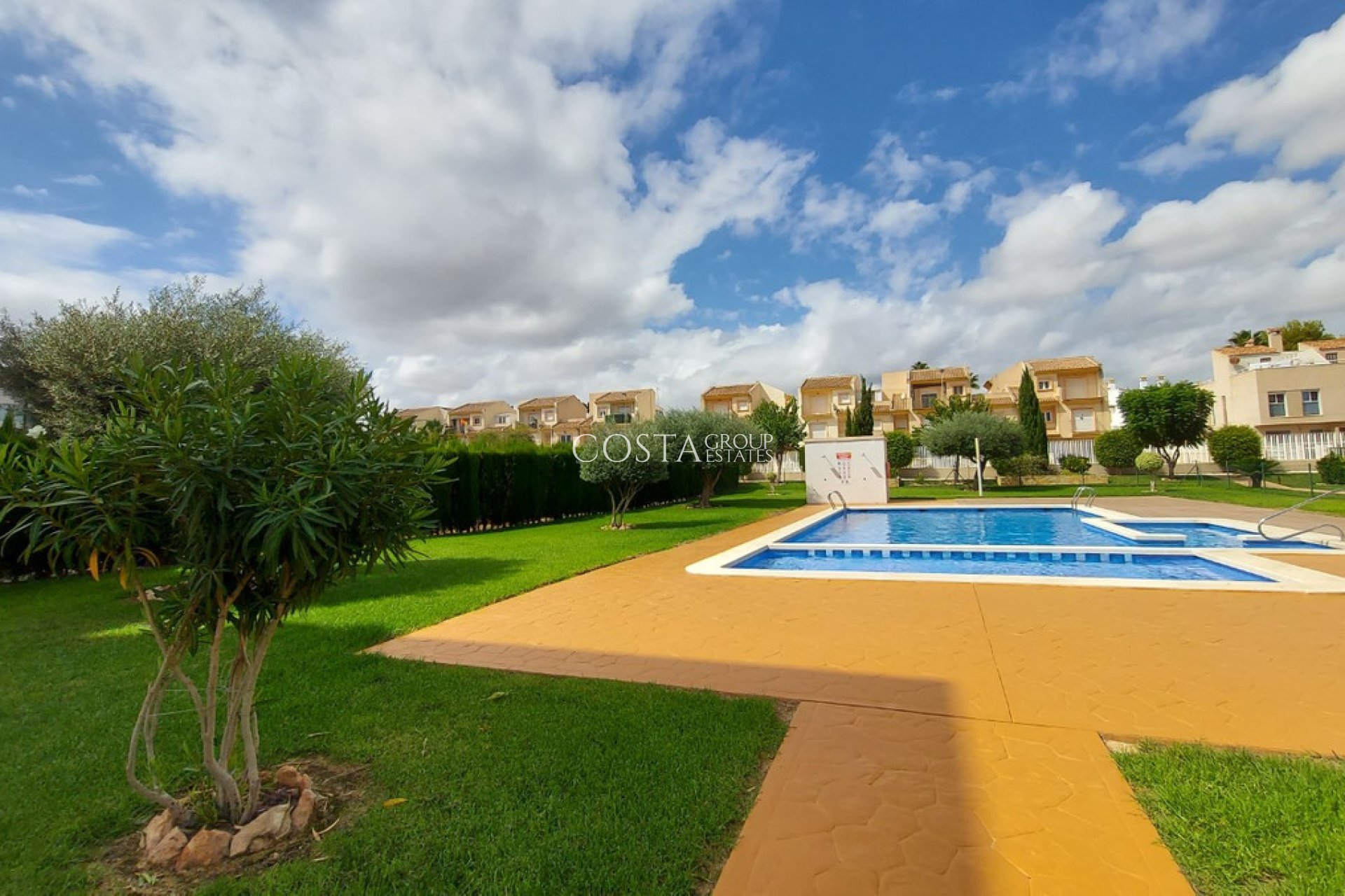 Revente - Apartments -
Orihuela - Villamartin