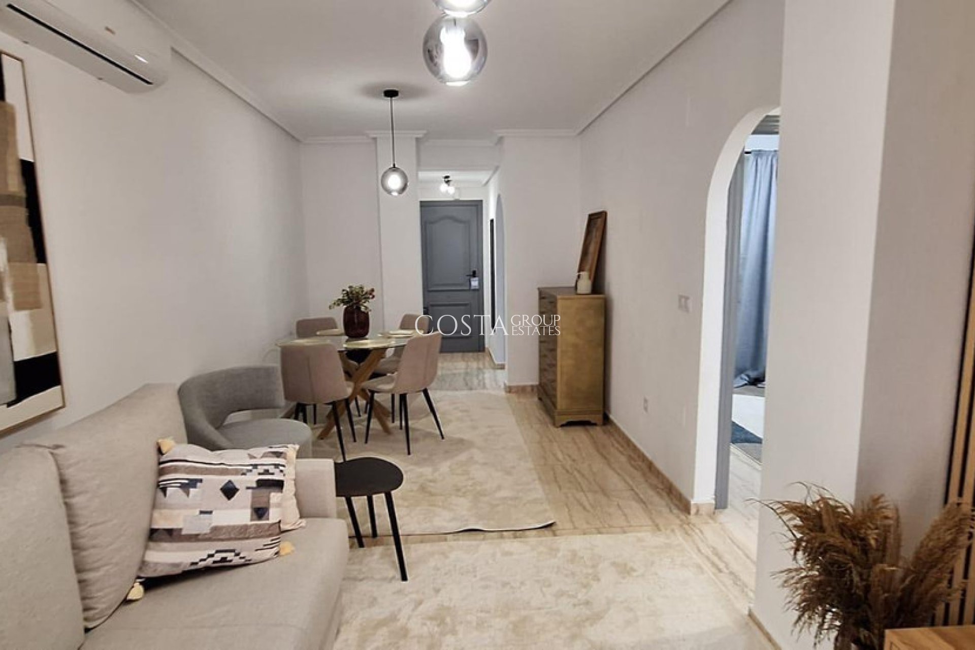 Revente - Apartments -
Torrevieja - Torrevieja Centro