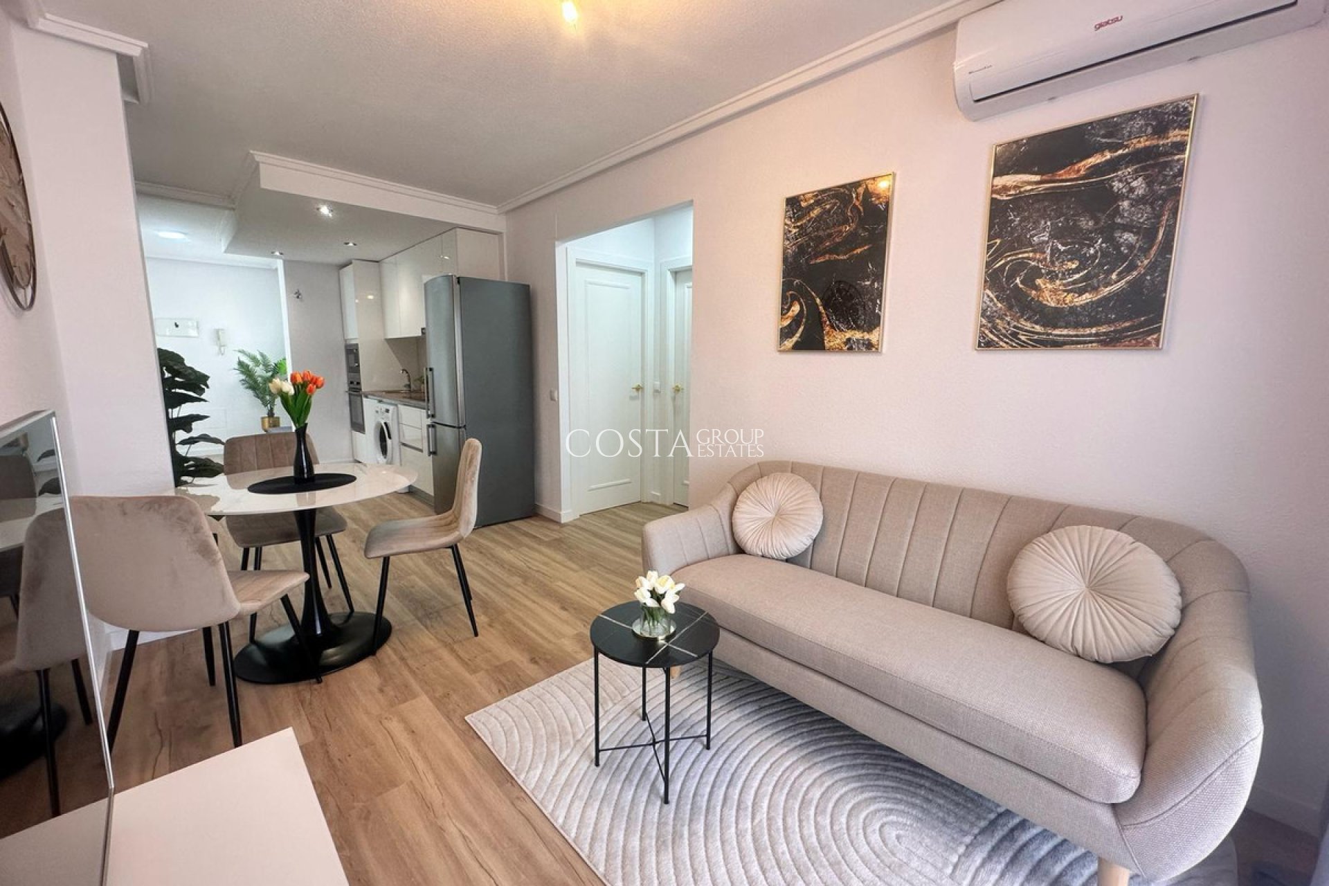 Revente - Apartments -
Torrevieja - Torrevieja Centro