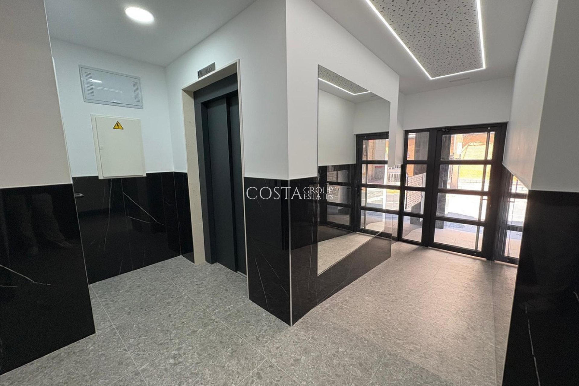 Revente - Apartments -
Torrevieja - Torrevieja Centro