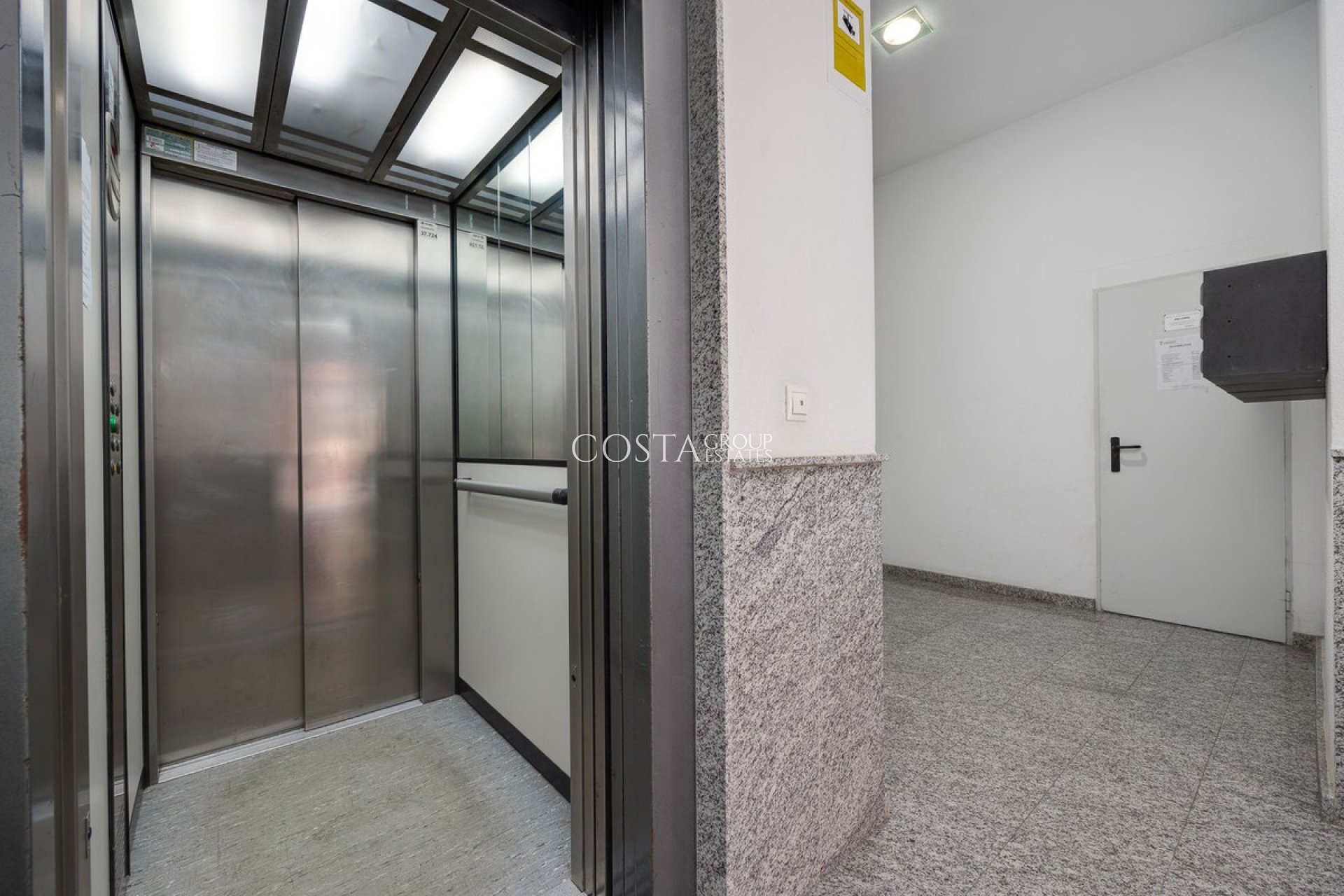 Revente - Apartments -
Torrevieja - Torrevieja Centro