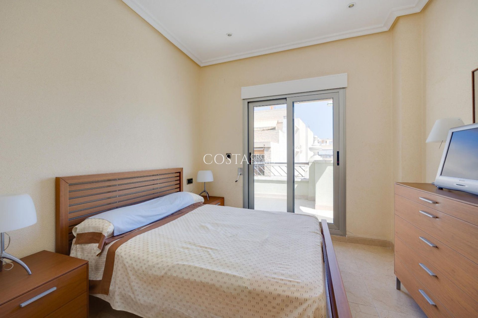 Revente - Apartments -
Torrevieja - Torrevieja Centro