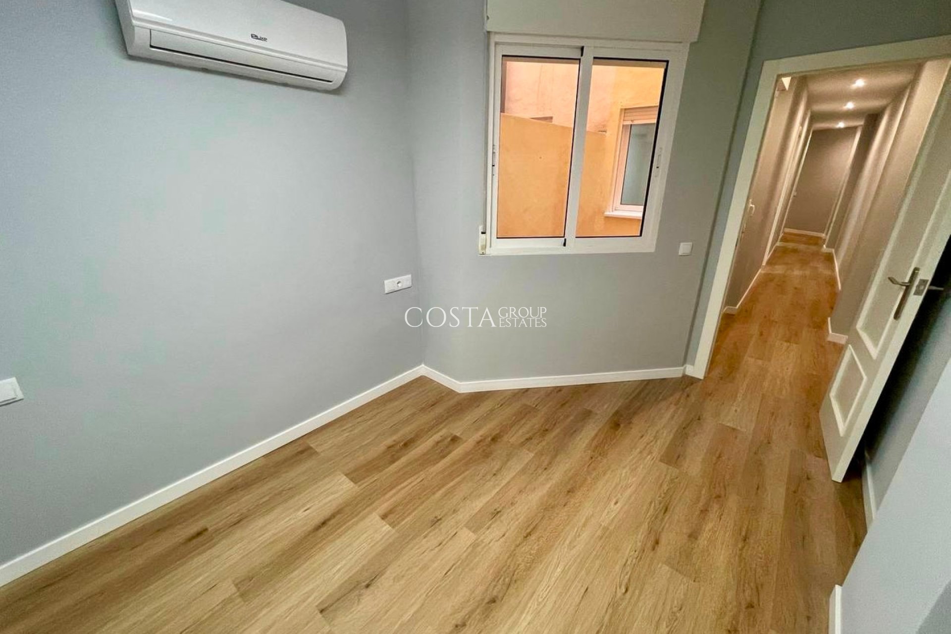 Revente - Apartments -
Torrevieja - Torrevieja Centro