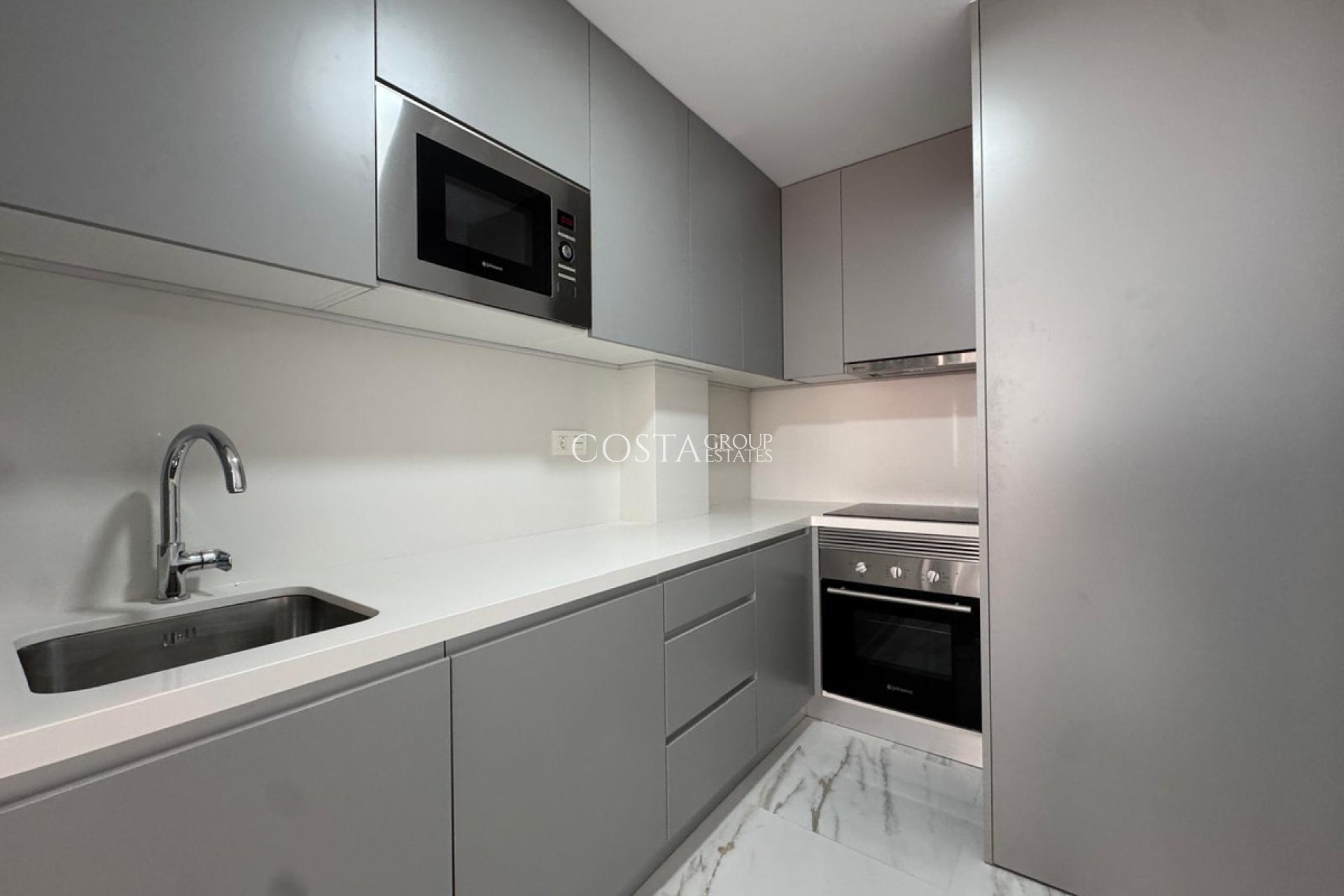 Revente - Apartments -
Torrevieja - Torrevieja Centro