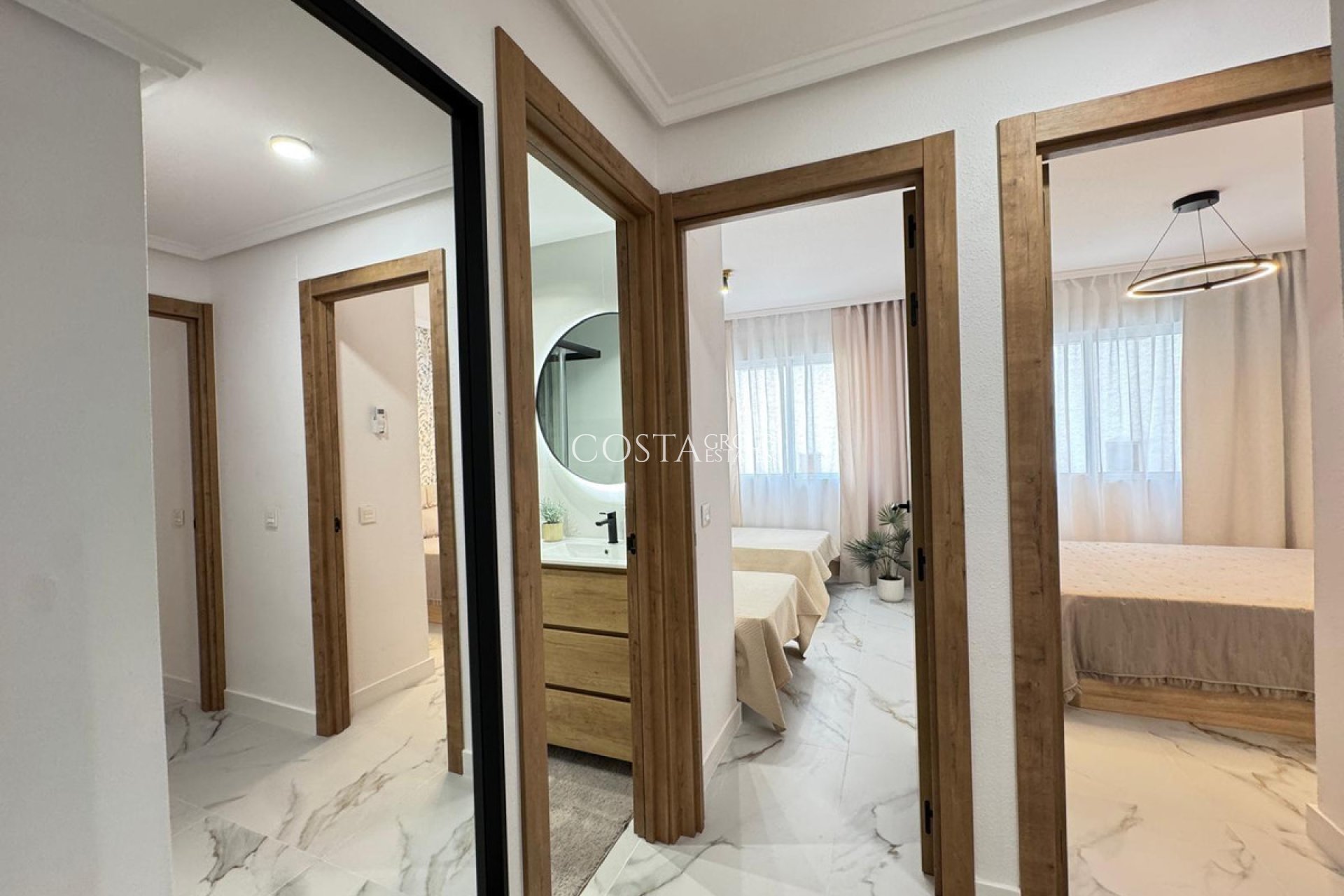 Revente - Apartments -
Torrevieja - Torrevieja Centro