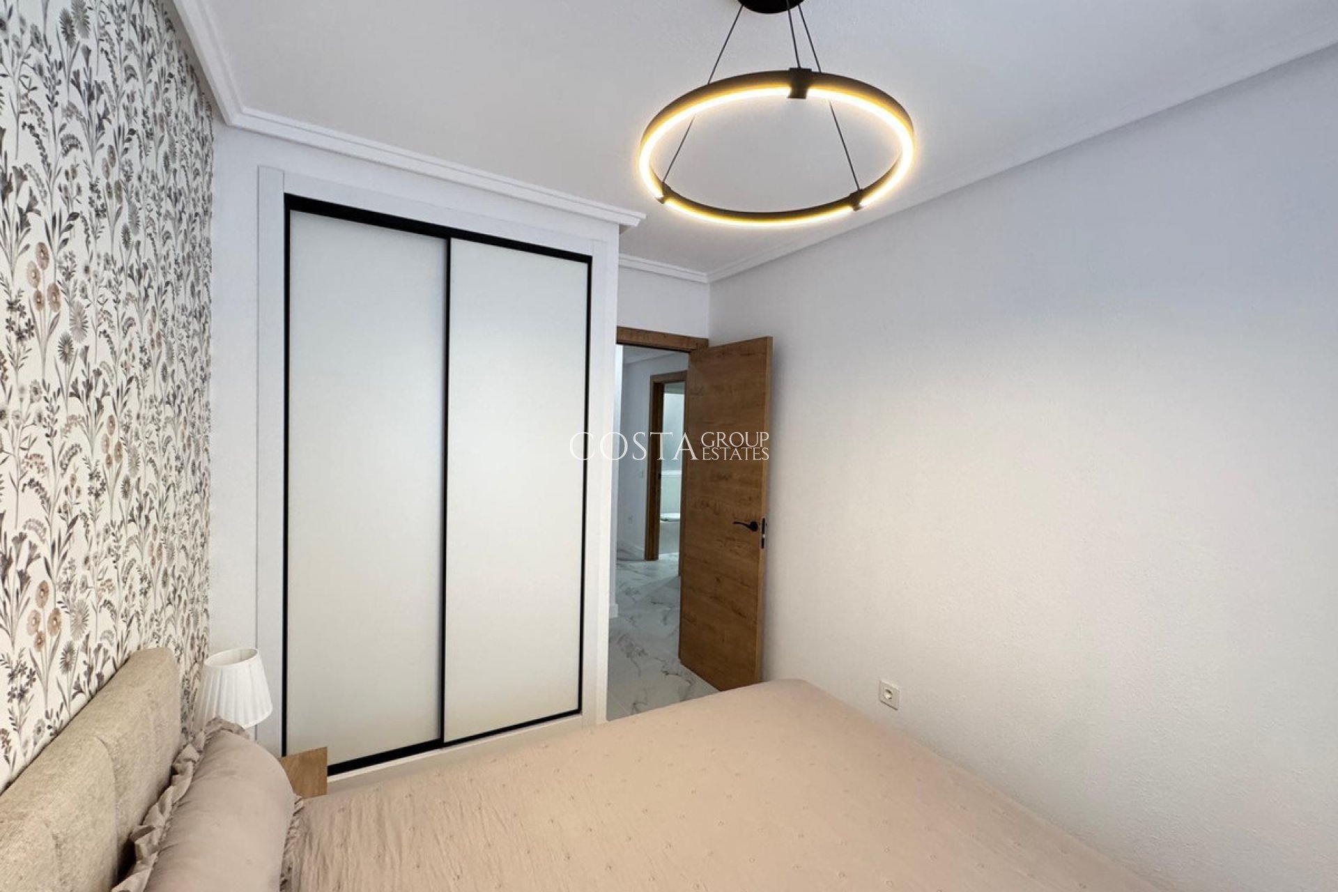 Revente - Apartments -
Torrevieja - Torrevieja Centro