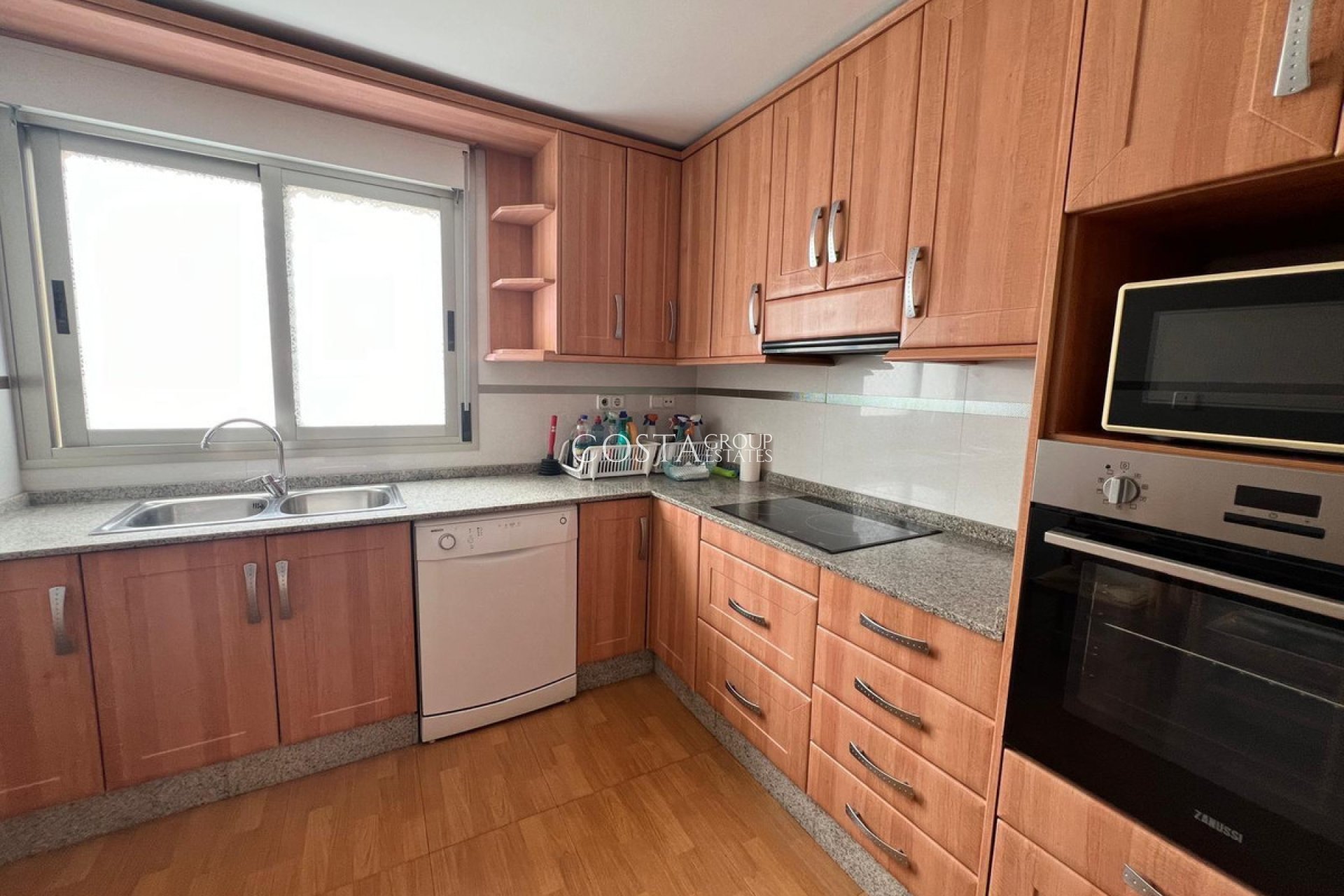 Revente - Apartments -
Torrevieja - Torrevieja Centro