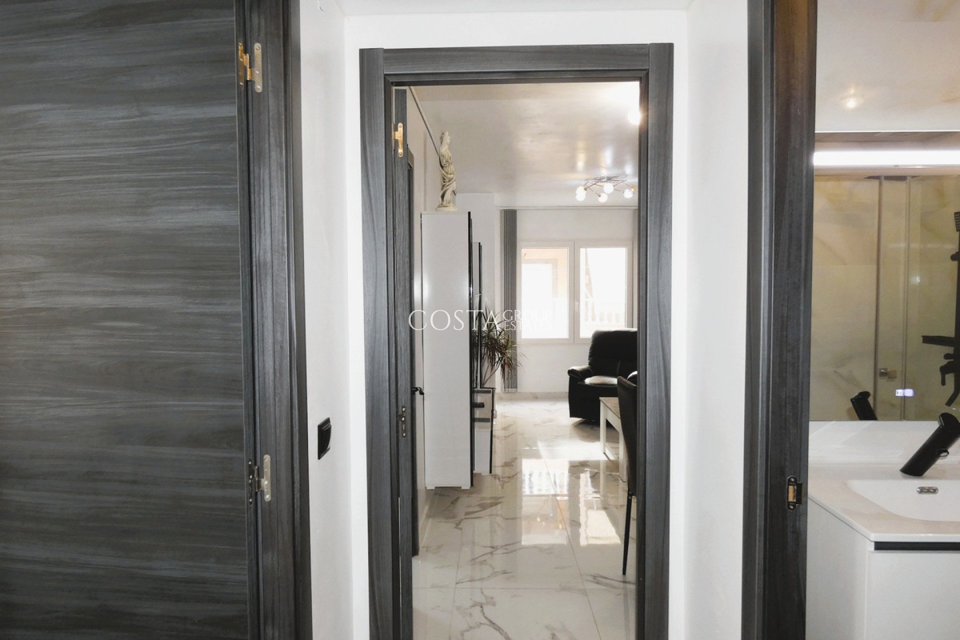 Revente - Apartments -
Torrevieja - Torrevieja Centro