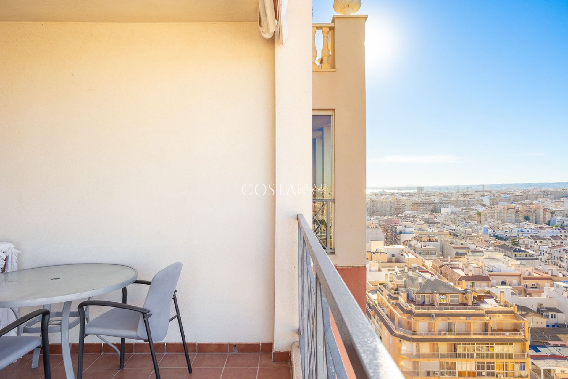 Revente - Apartments -
Torrevieja - Torrevieja Centro