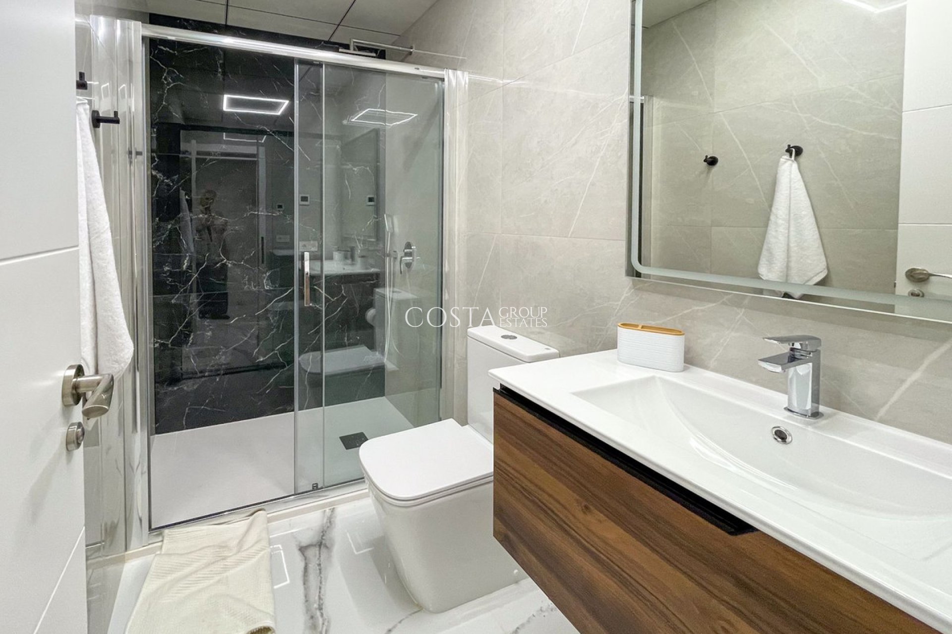 Revente - Apartments -
Torrevieja