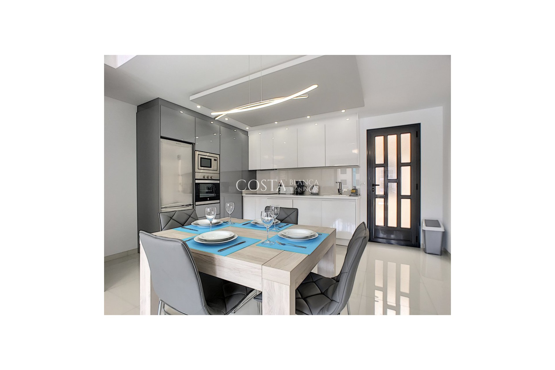 Revente - Appartement -
 - La Torre De La Horadada