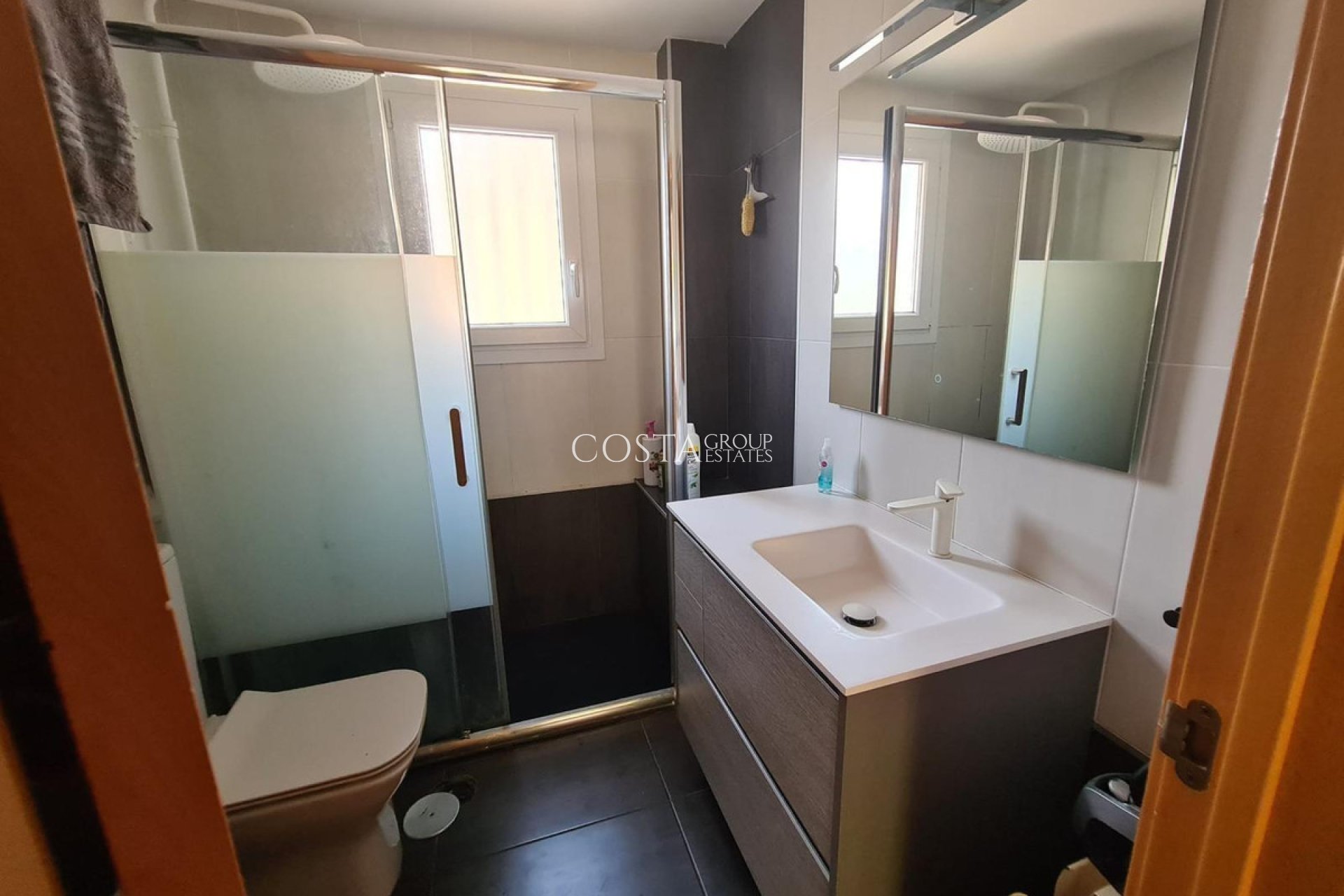 Revente - Maison -
Alicante - Alicante Centro