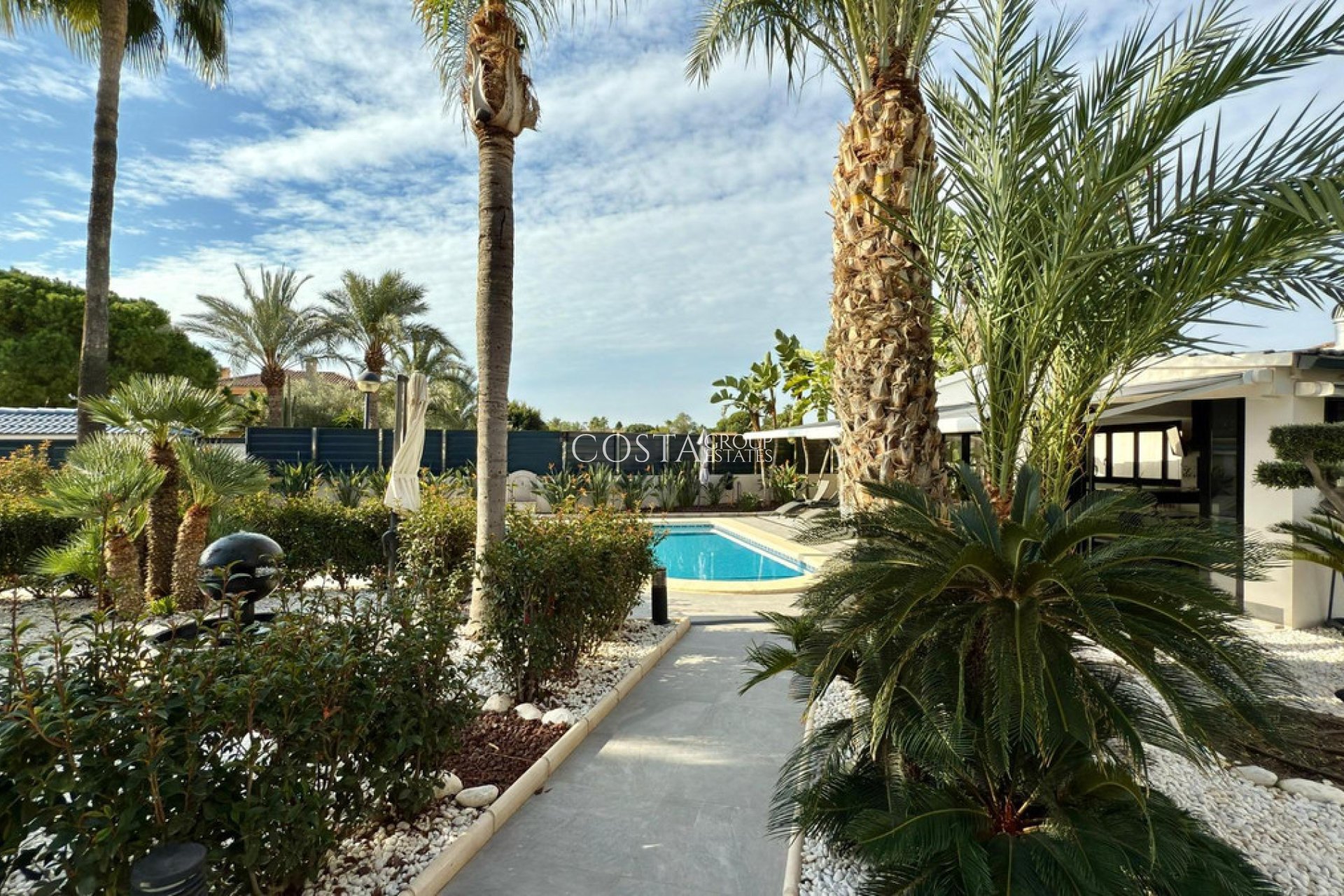 Revente - Maison -
Alicante - Alicante Centro