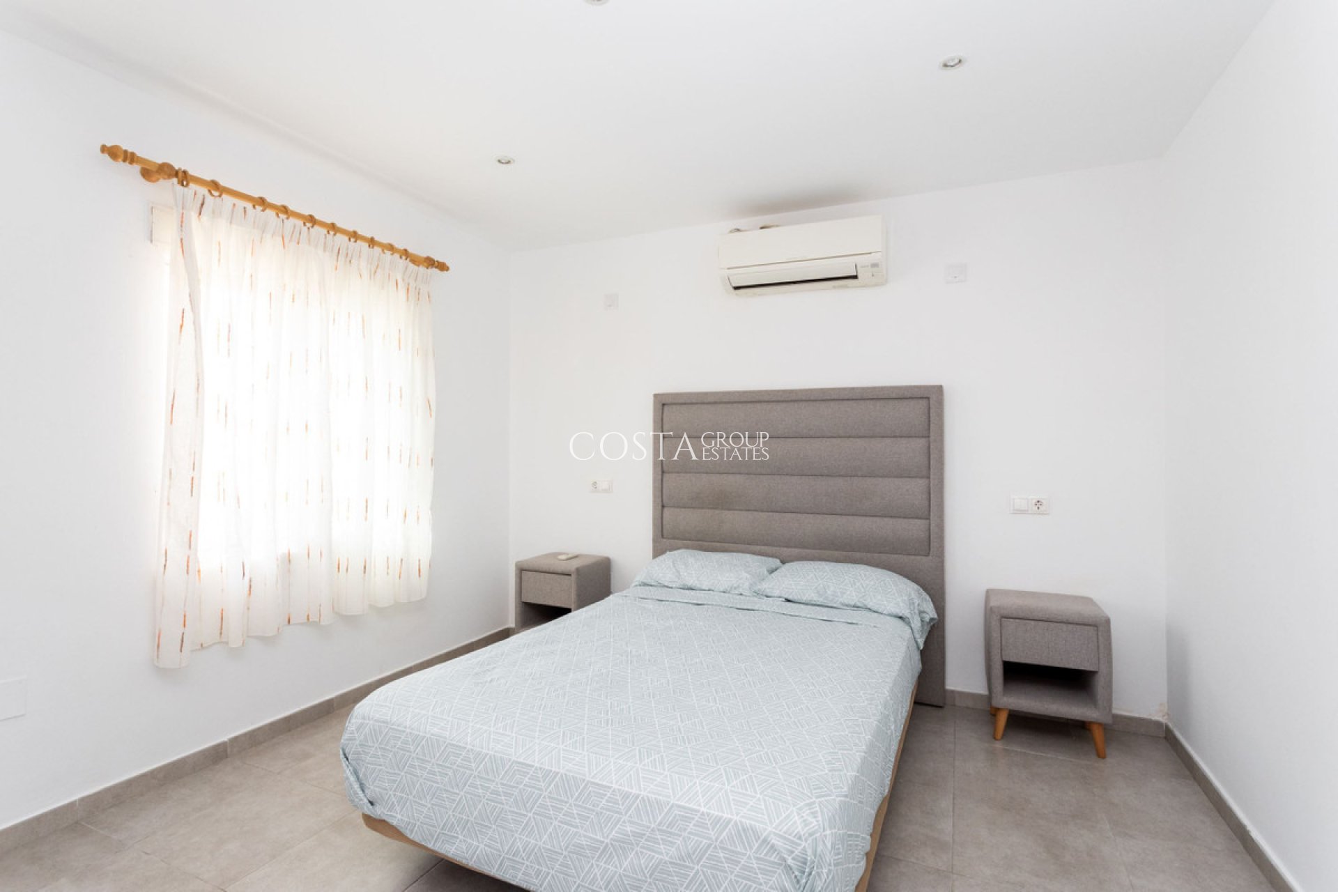 Revente - Maison -
Los Montesinos - Los Montesinos Centro