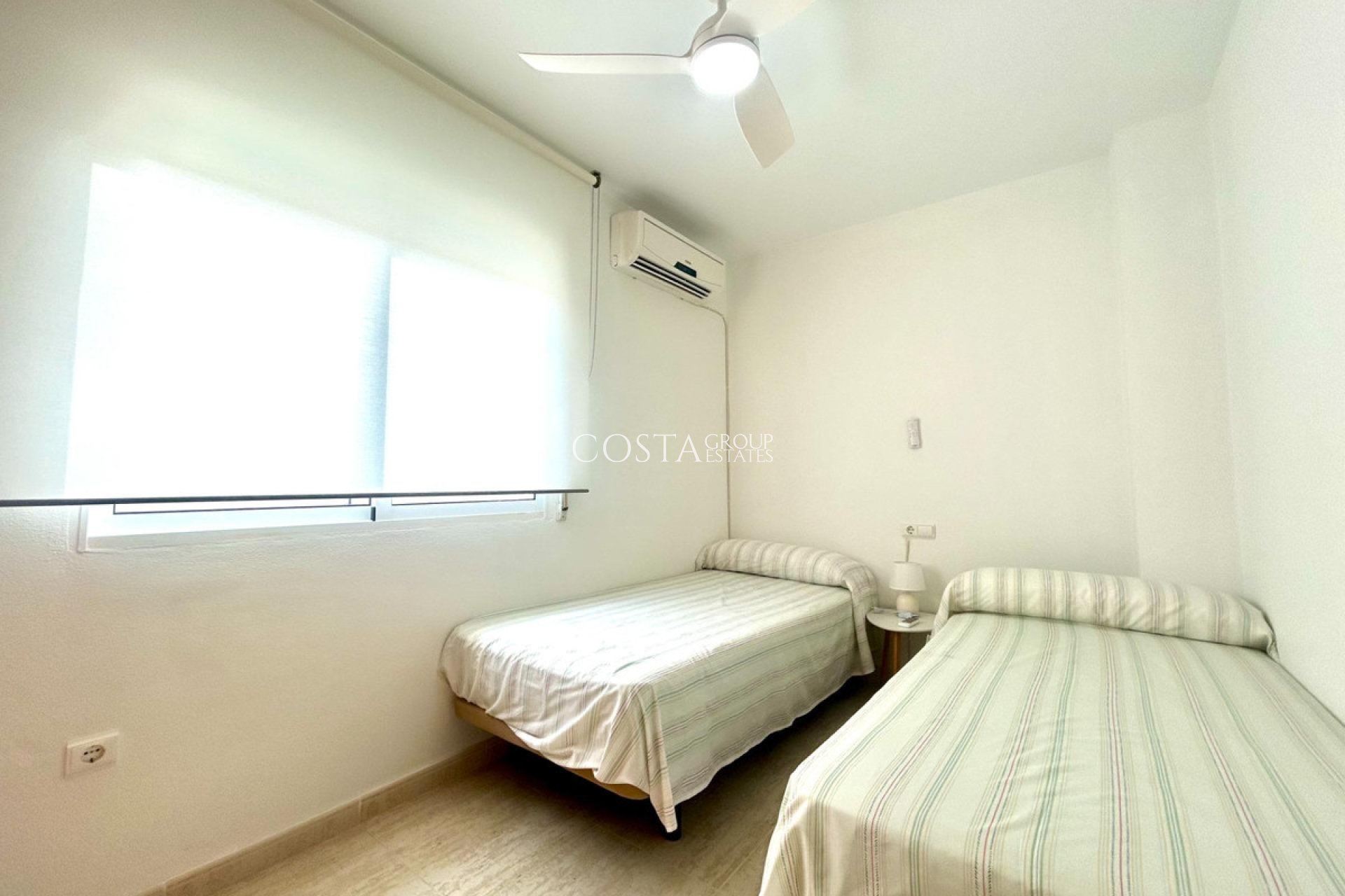 Revente - Maison -
Orihuela - Campoamor