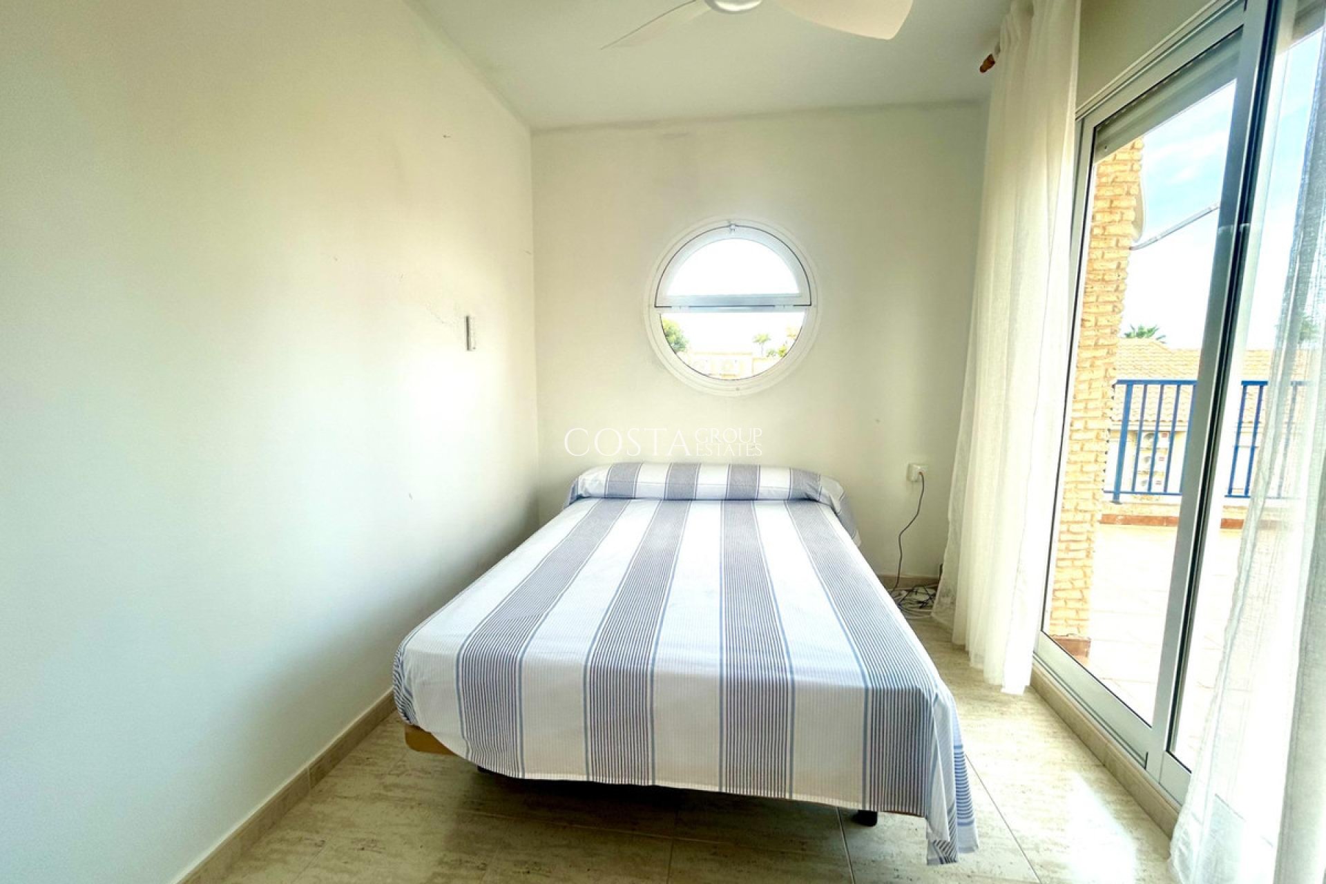 Revente - Maison -
Orihuela Costa - Campoamor