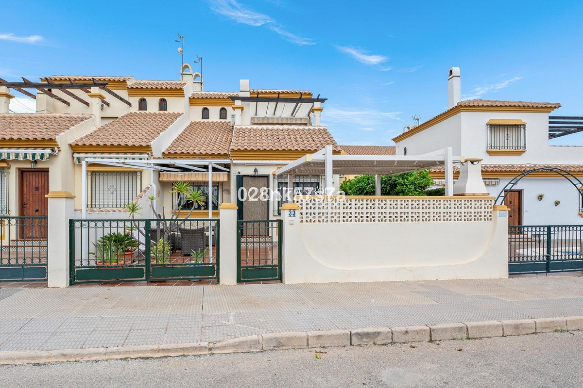 Revente - Maison -
Orihuela Costa - La Zenia