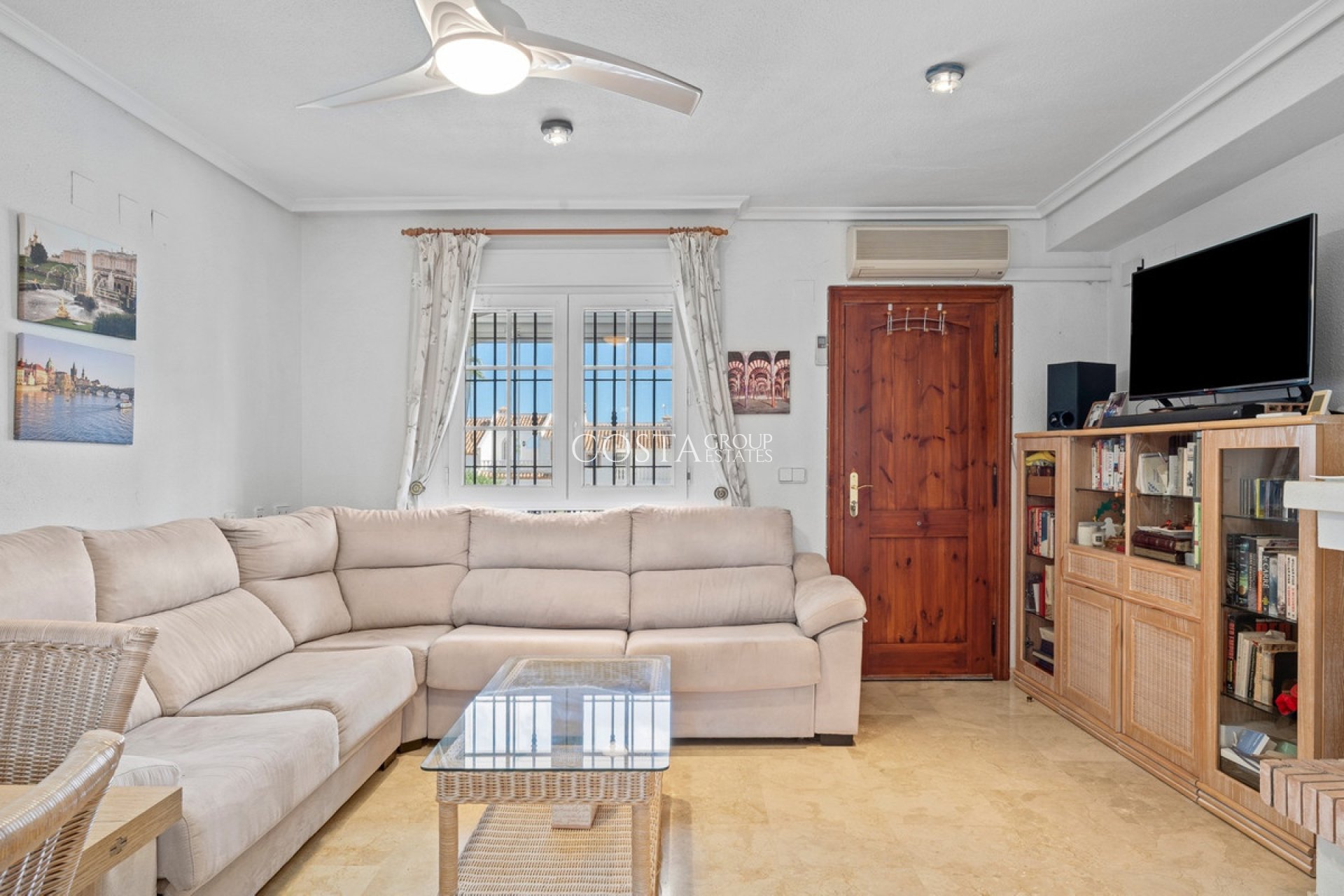 Revente - Maison -
Orihuela Costa - Los Dolses