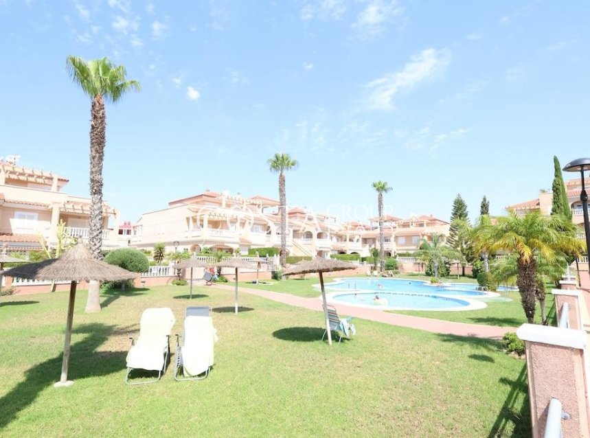 Revente - Maison -
Orihuela Costa - Punta Prima