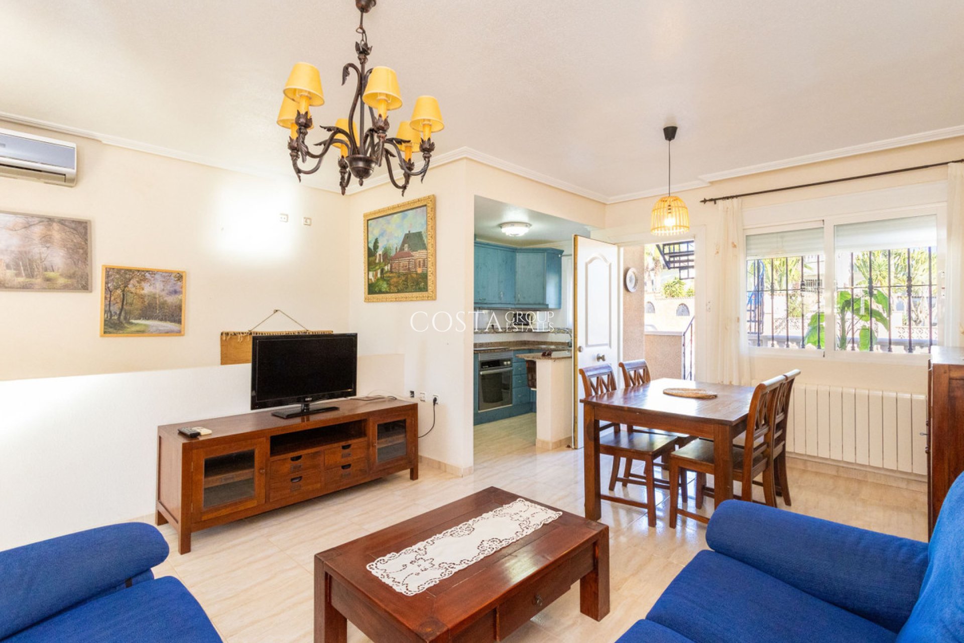 Revente - Maison -
Orihuela Costa - Villamartin