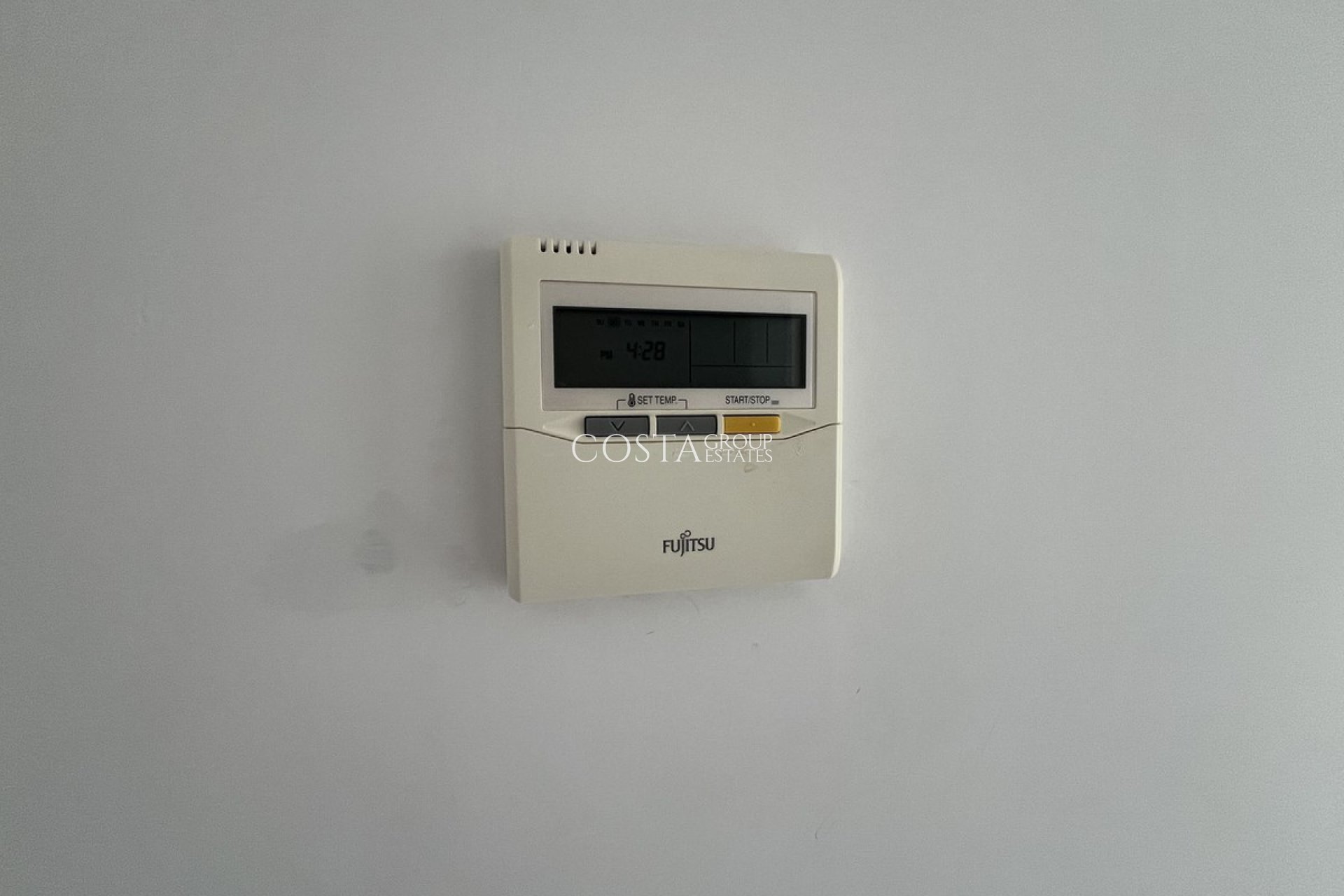 Revente - Maison -
Orihuela Costa - Villamartin