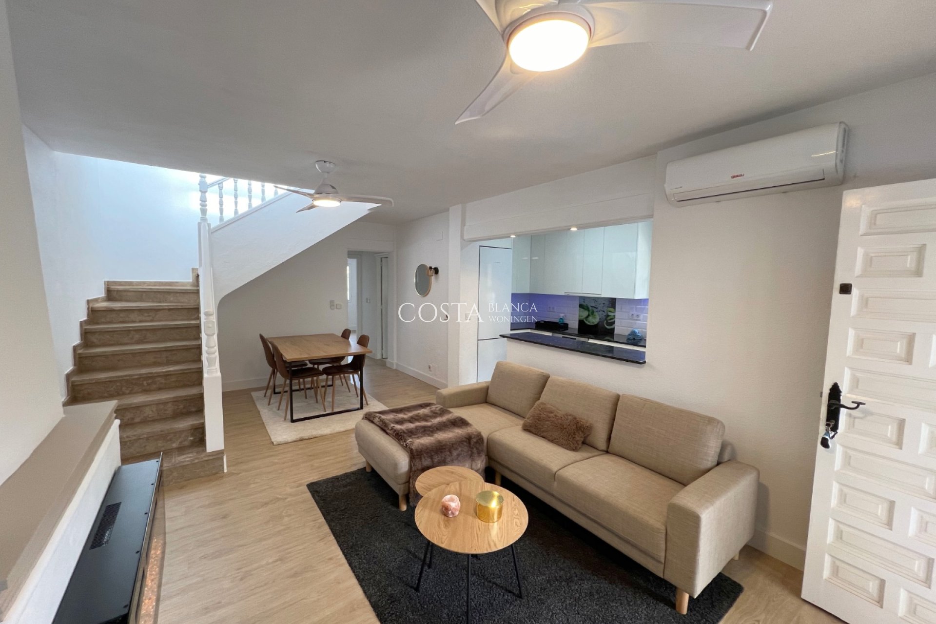 Revente - Maison -
Orihuela Costa - Villamartín