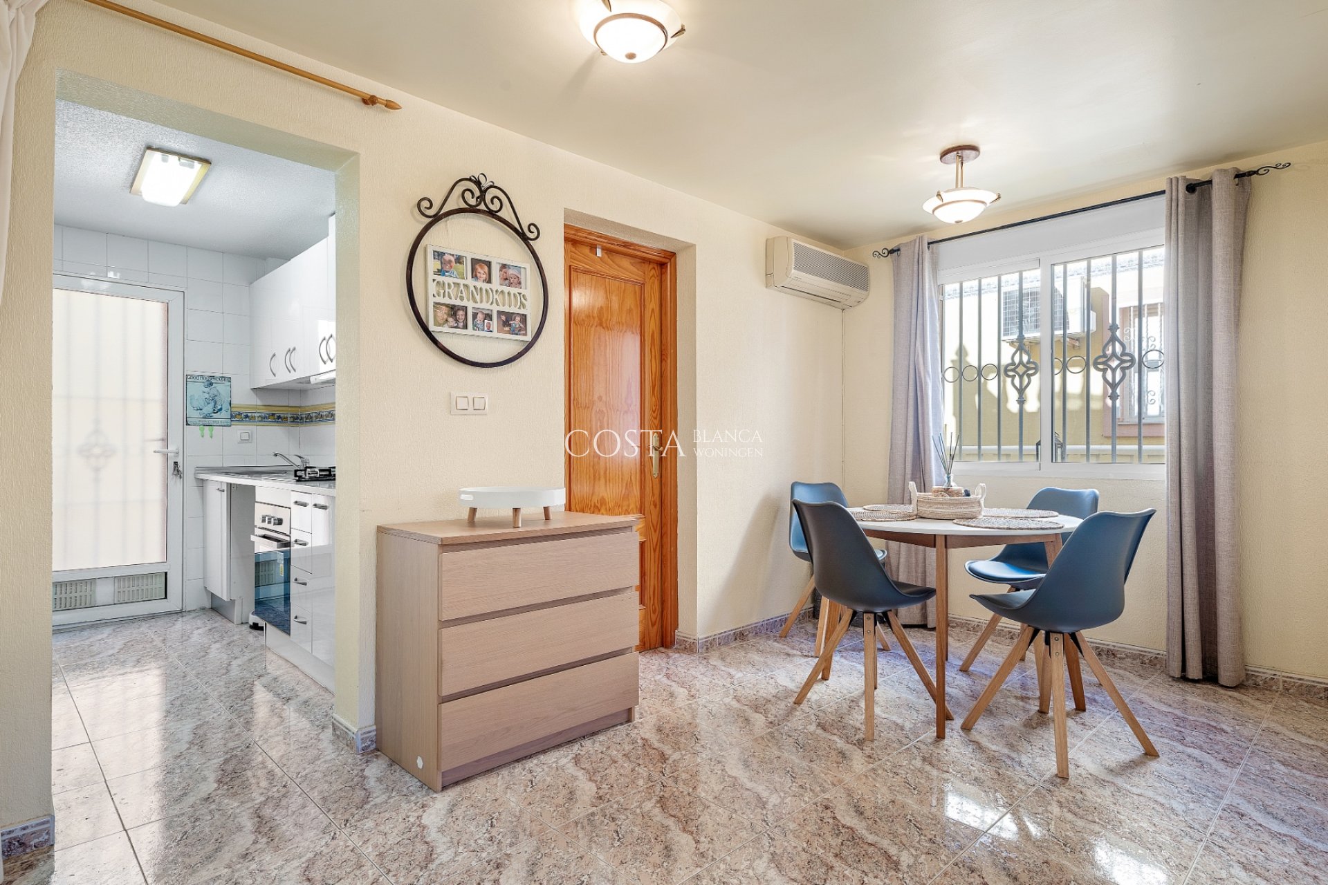 Revente - Maison -
Orihuela Costa - Villamartín