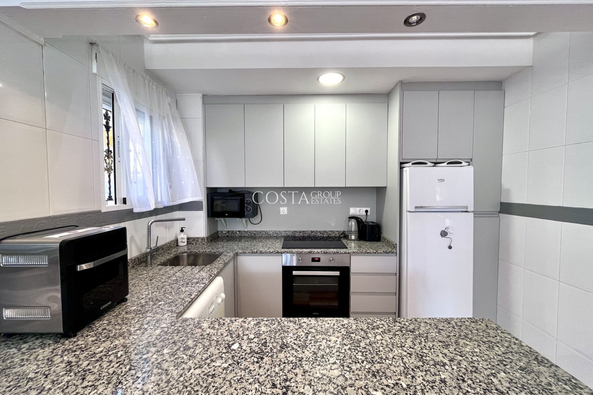 Revente - Maison -
Orihuela - La Zenia