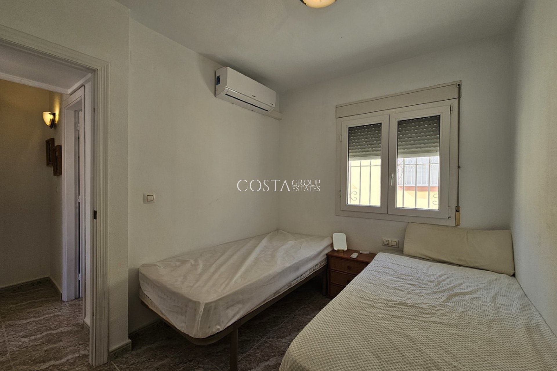 Revente - Maison -
Orihuela - La Zenia