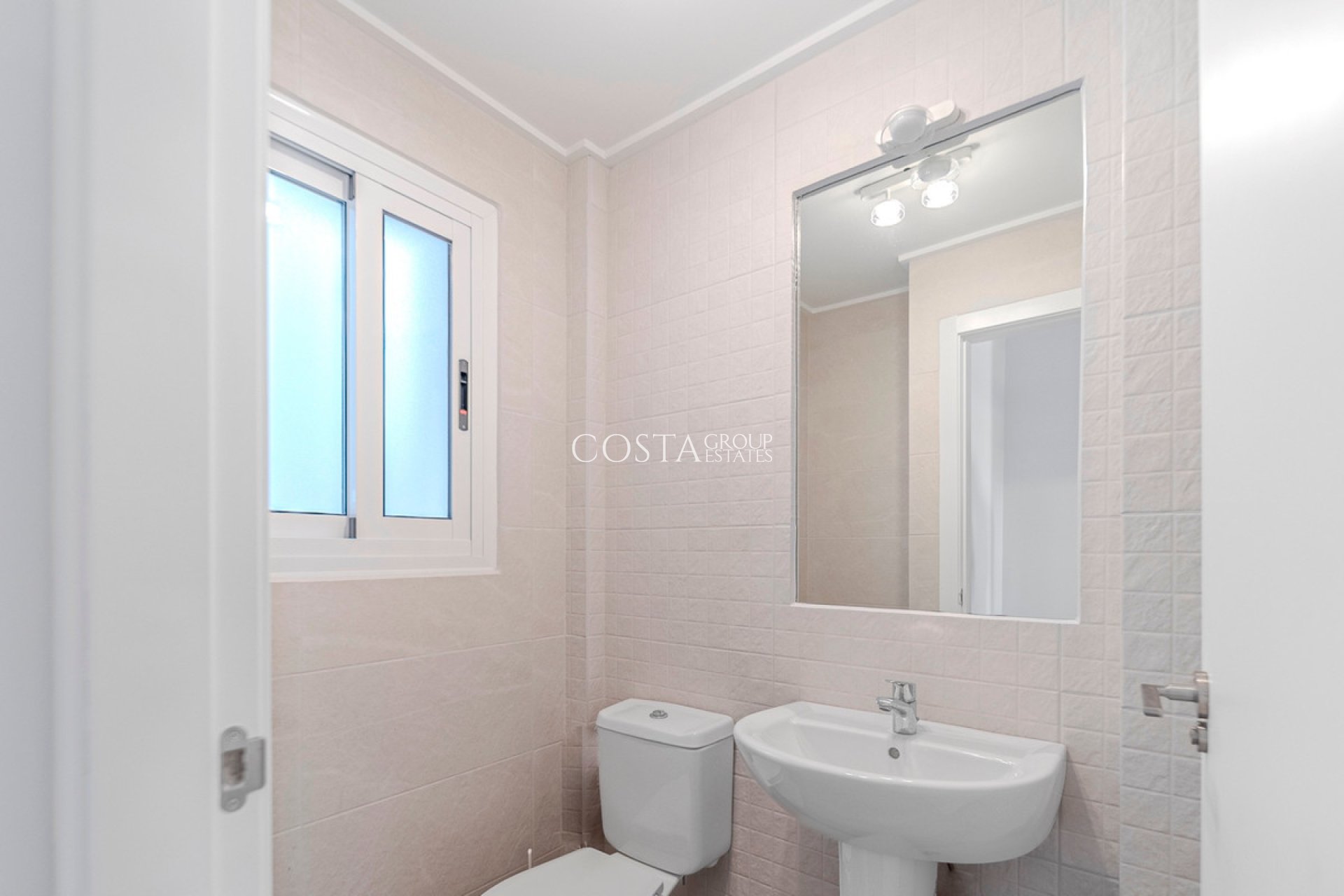 Revente - Maison -
Orihuela - Los Balcones