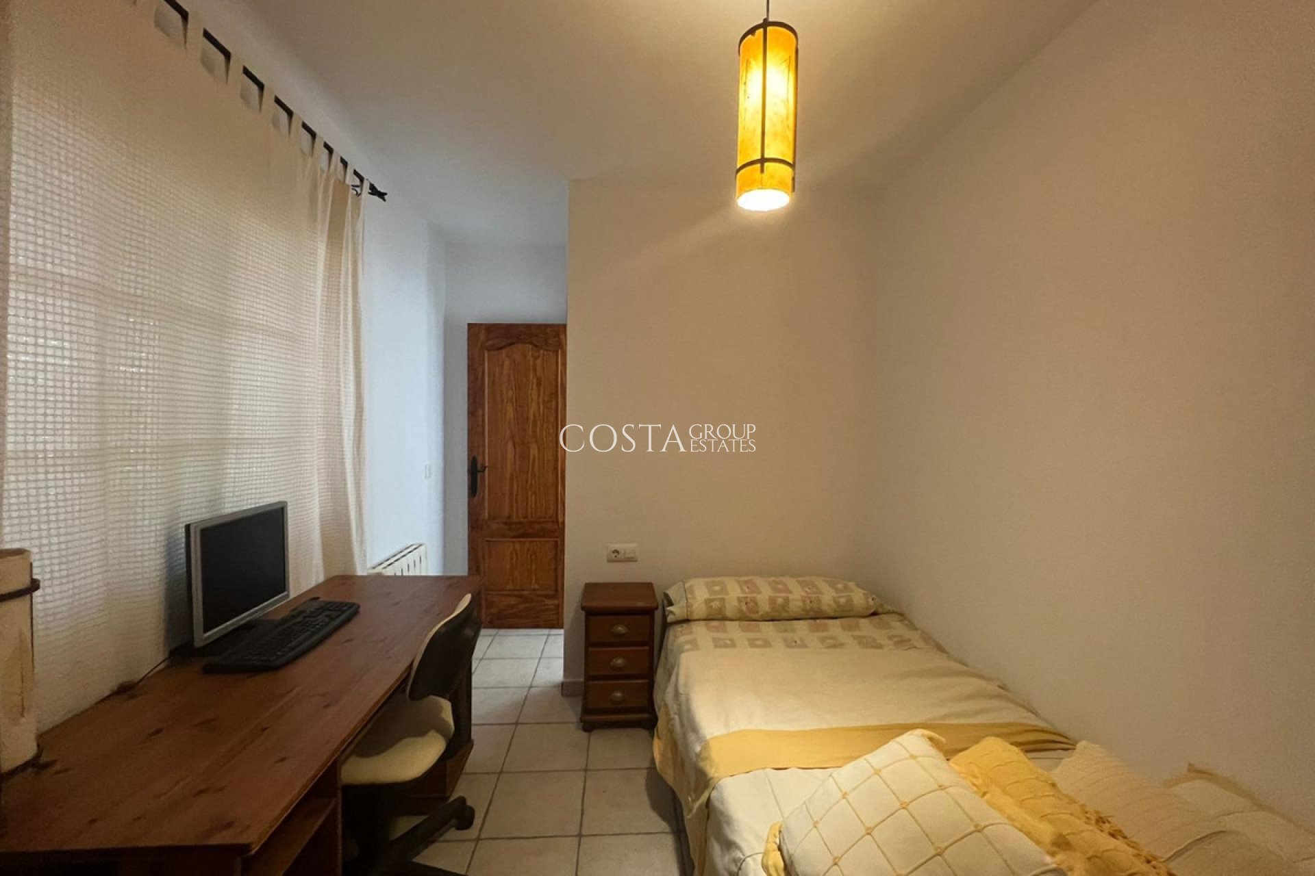 Revente - Maison -
Orihuela - Orihuela Costa