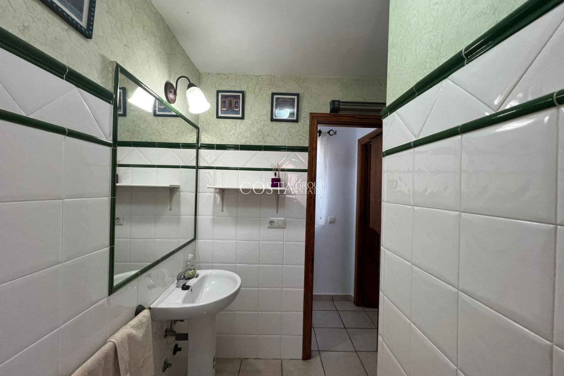 Revente - Maison -
Orihuela - Orihuela Costa