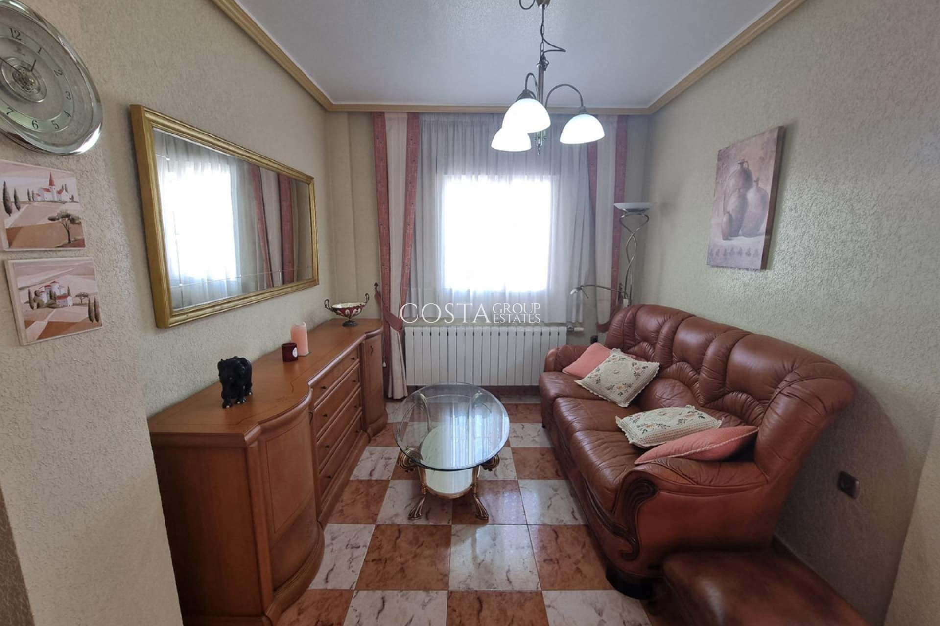 Revente - Maison -
Orihuela - Orihuela Costa