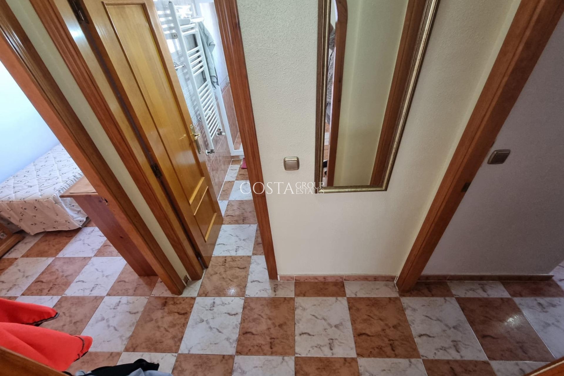 Revente - Maison -
Orihuela - Orihuela Costa