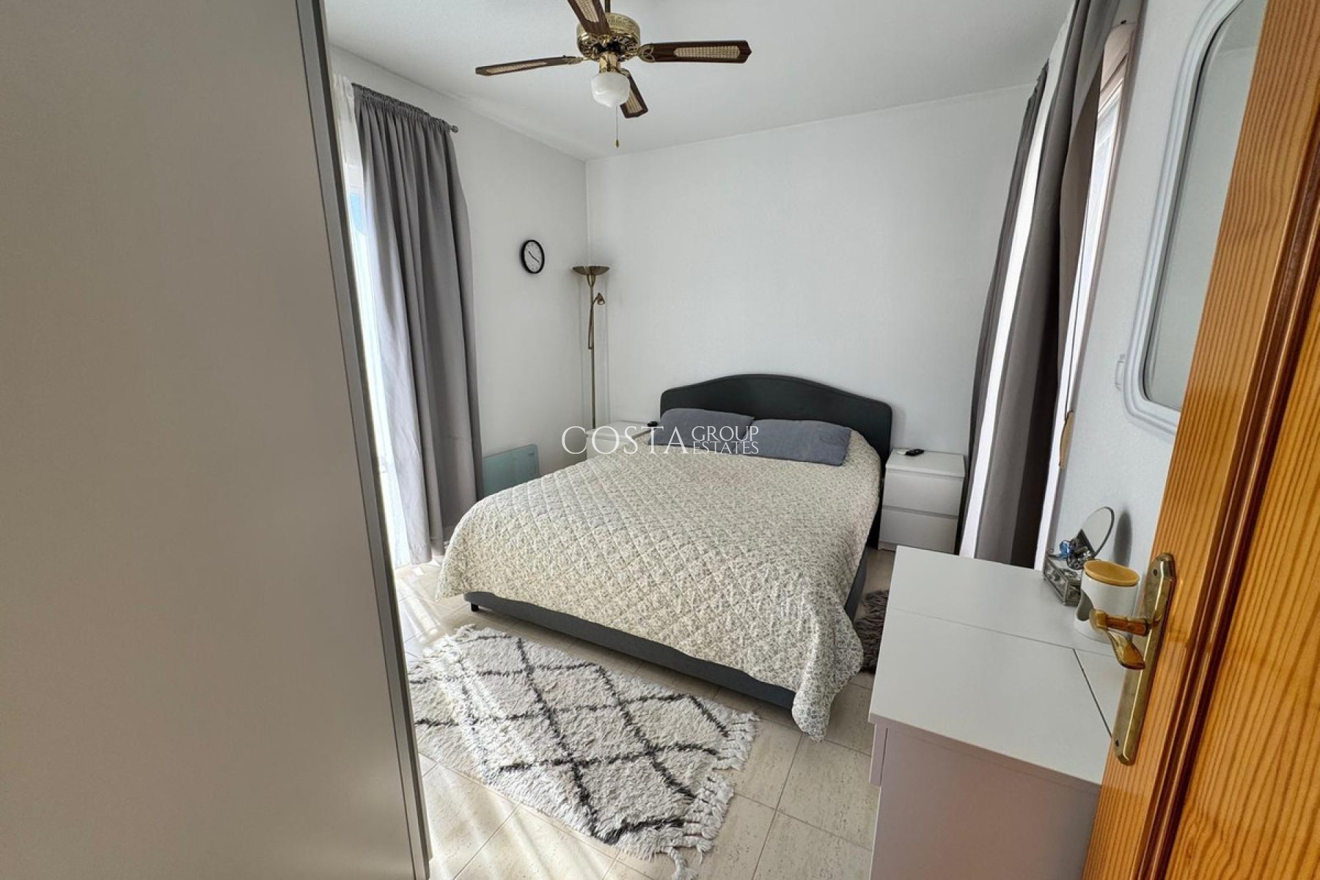 Revente - Maison -
Orihuela - Orihuela Costa