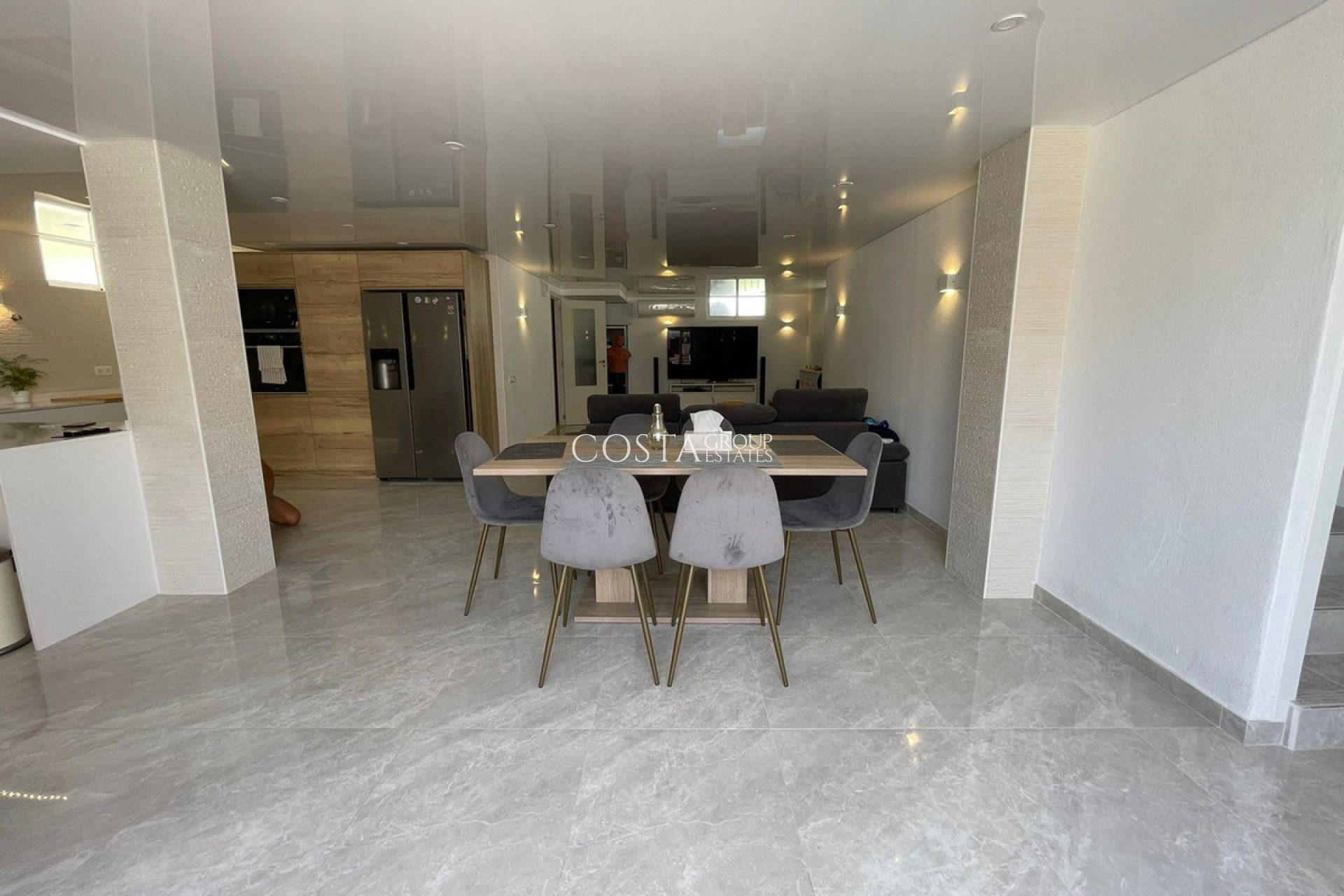 Revente - Maison -
Orihuela - Orihuela Costa