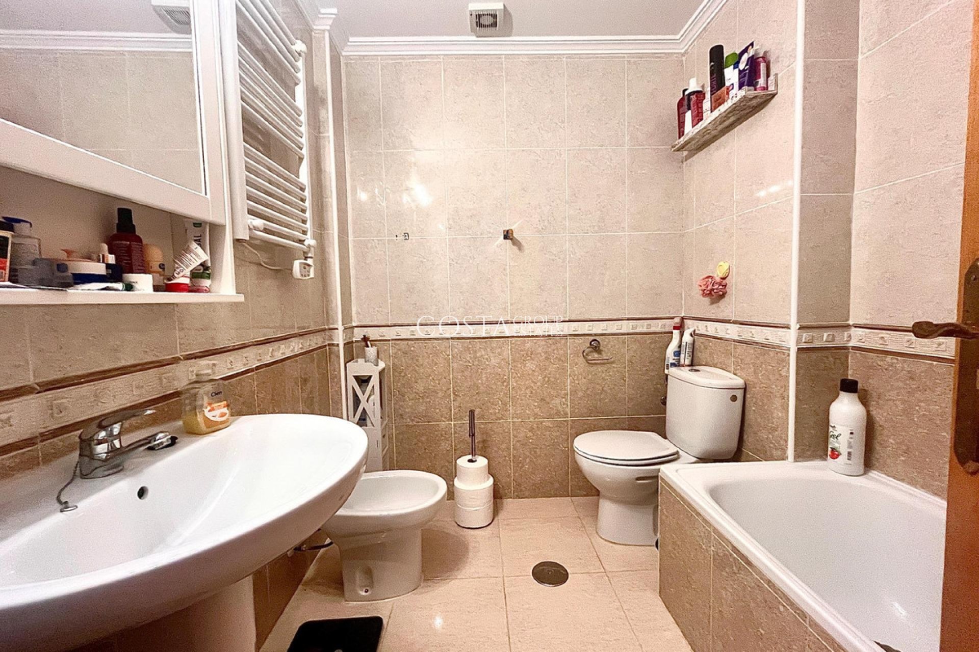 Revente - Maison -
Orihuela - Orihuela Costa