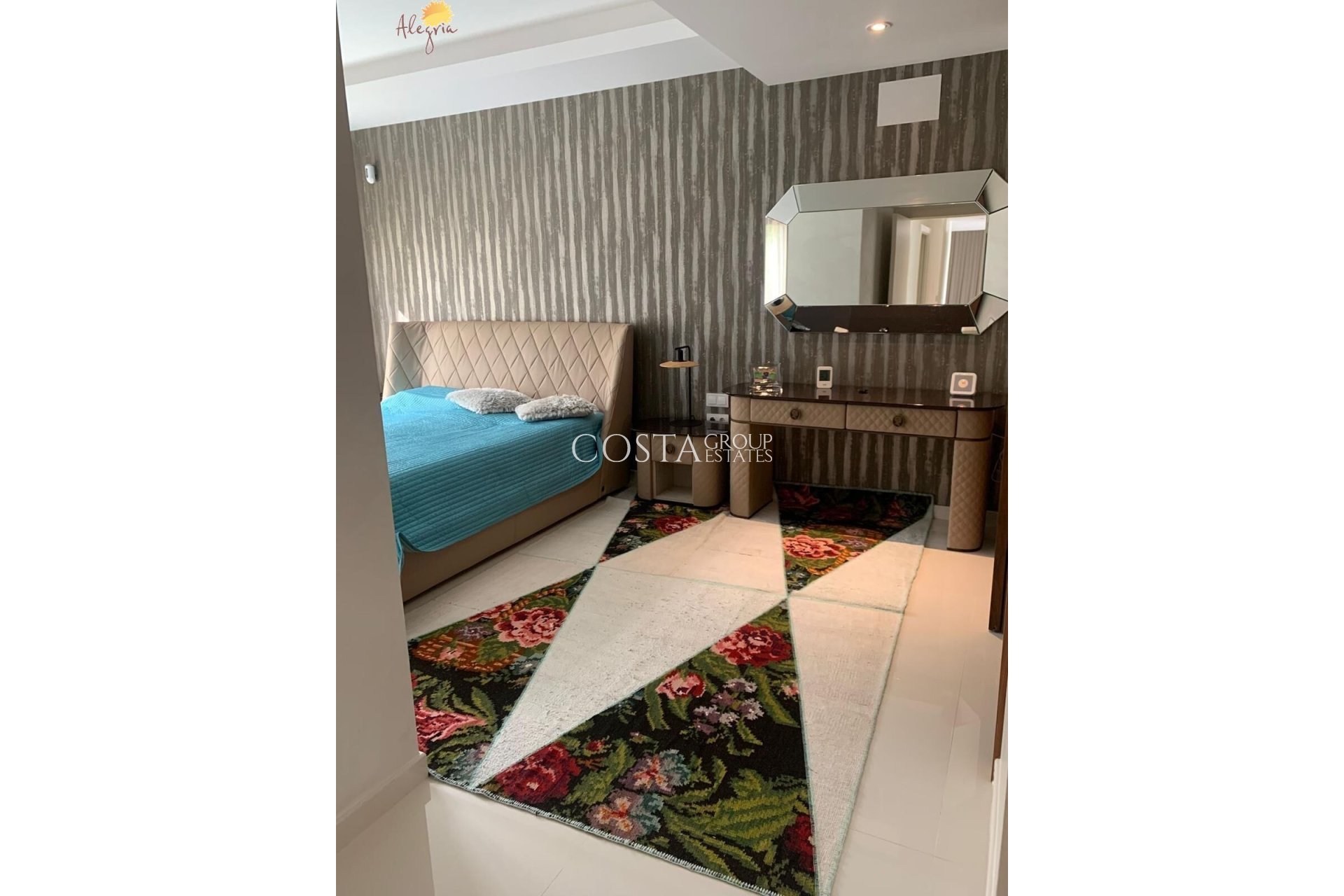 Revente - Maison -
Orihuela - Orihuela Costa