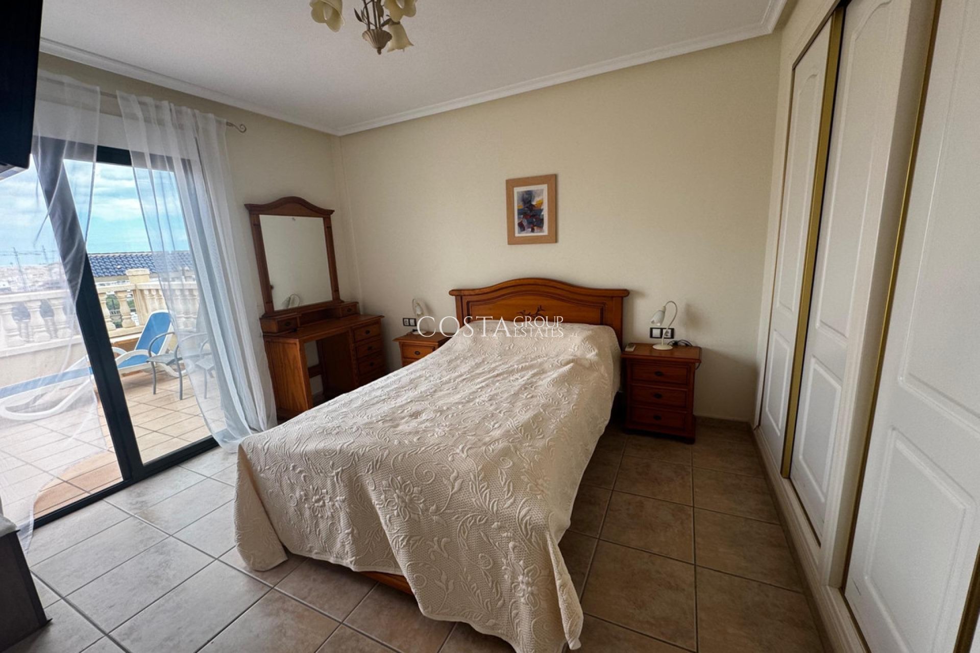 Revente - Maison -
Orihuela - Orihuela Costa