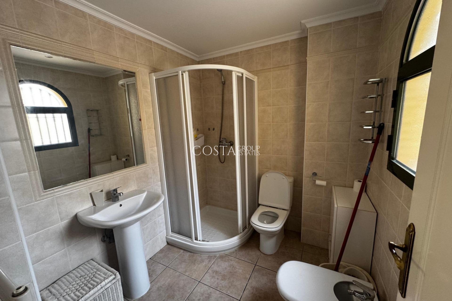 Revente - Maison -
Orihuela - Orihuela Costa