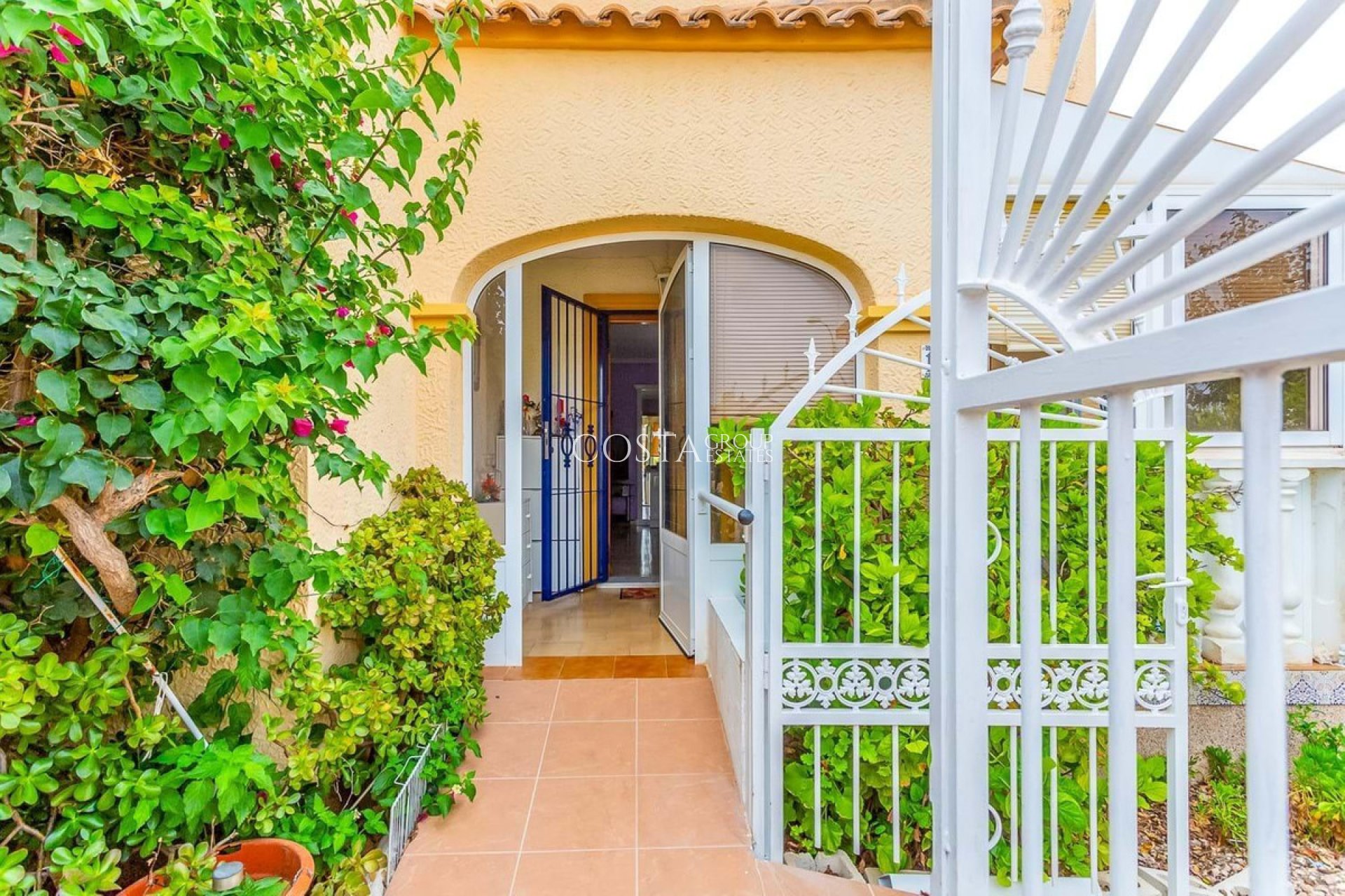 Revente - Maison -
Orihuela - Orihuela Costa