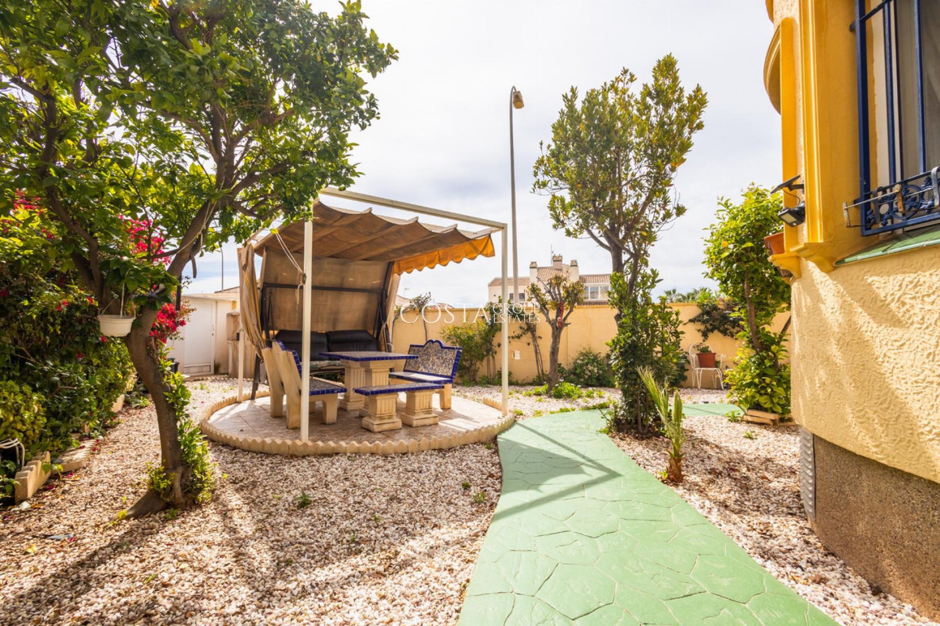 Revente - Maison -
Orihuela - Orihuela Costa