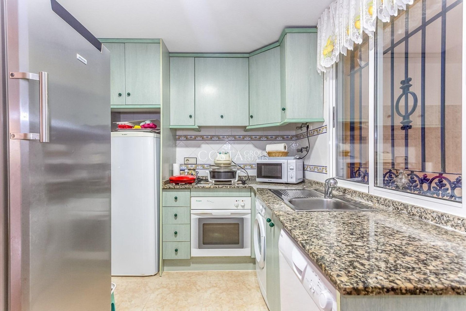 Revente - Maison -
Orihuela - Orihuela Costa