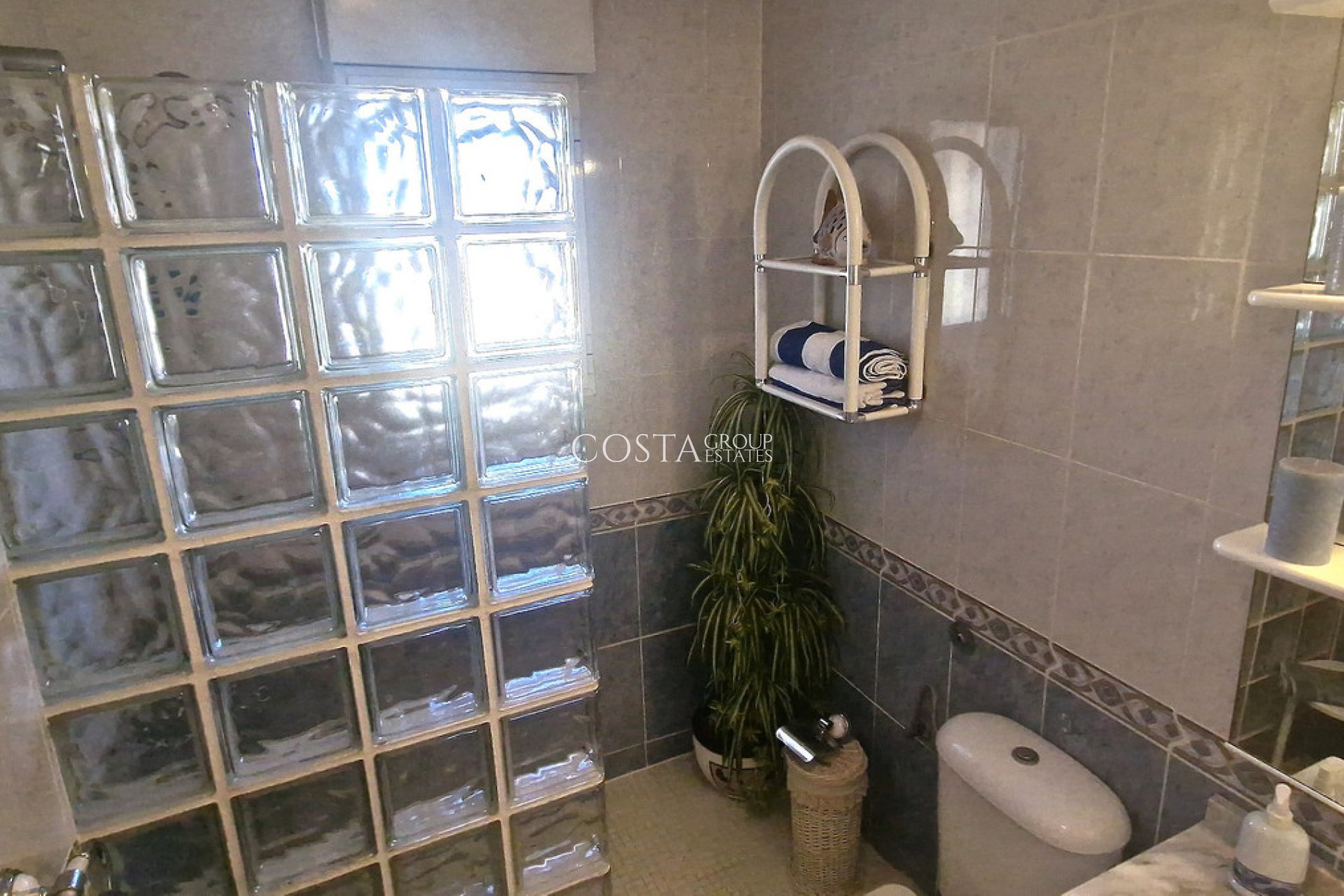 Revente - Maison -
Orihuela - Orihuela Costa