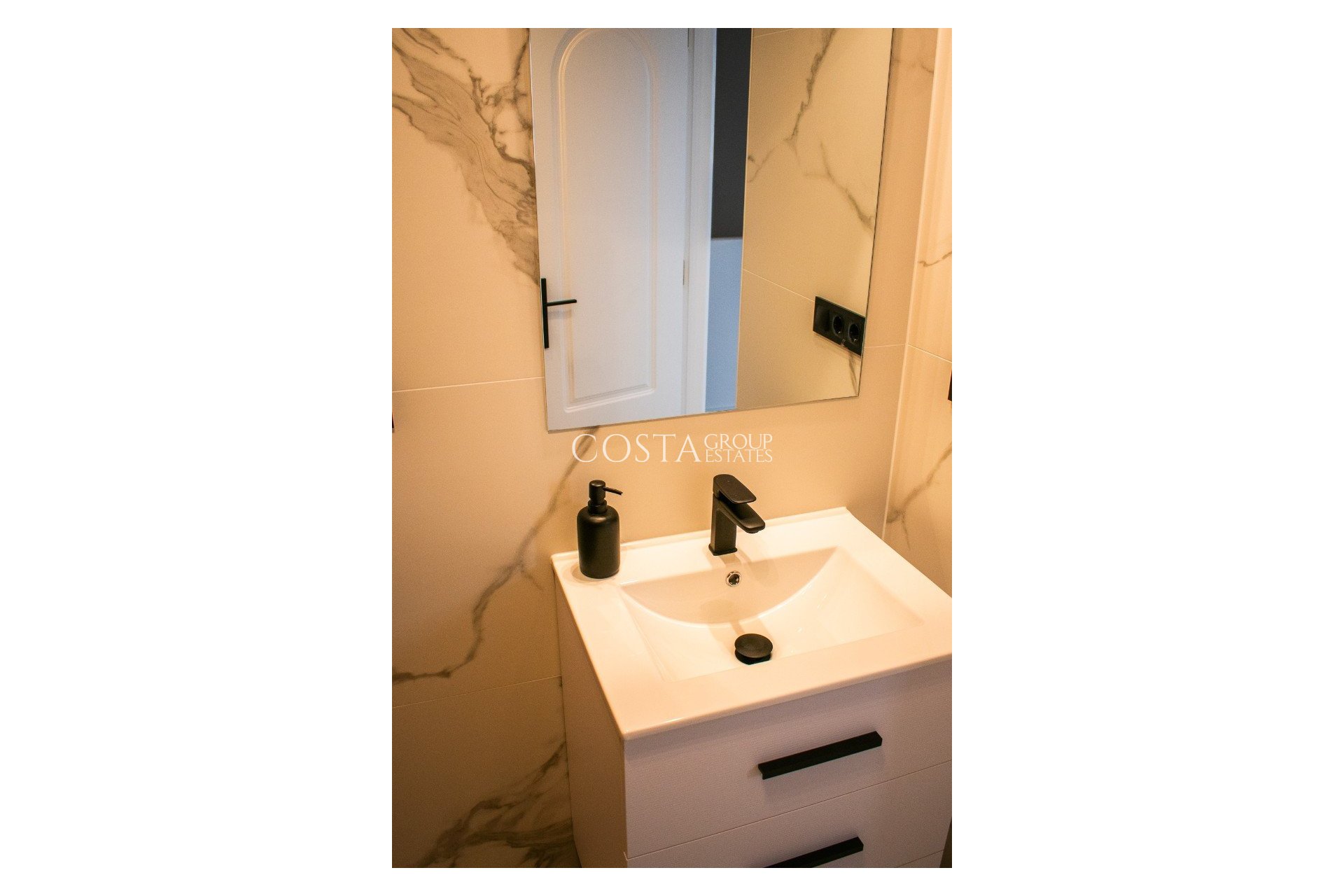 Revente - Maison -
Orihuela - Punta Prima