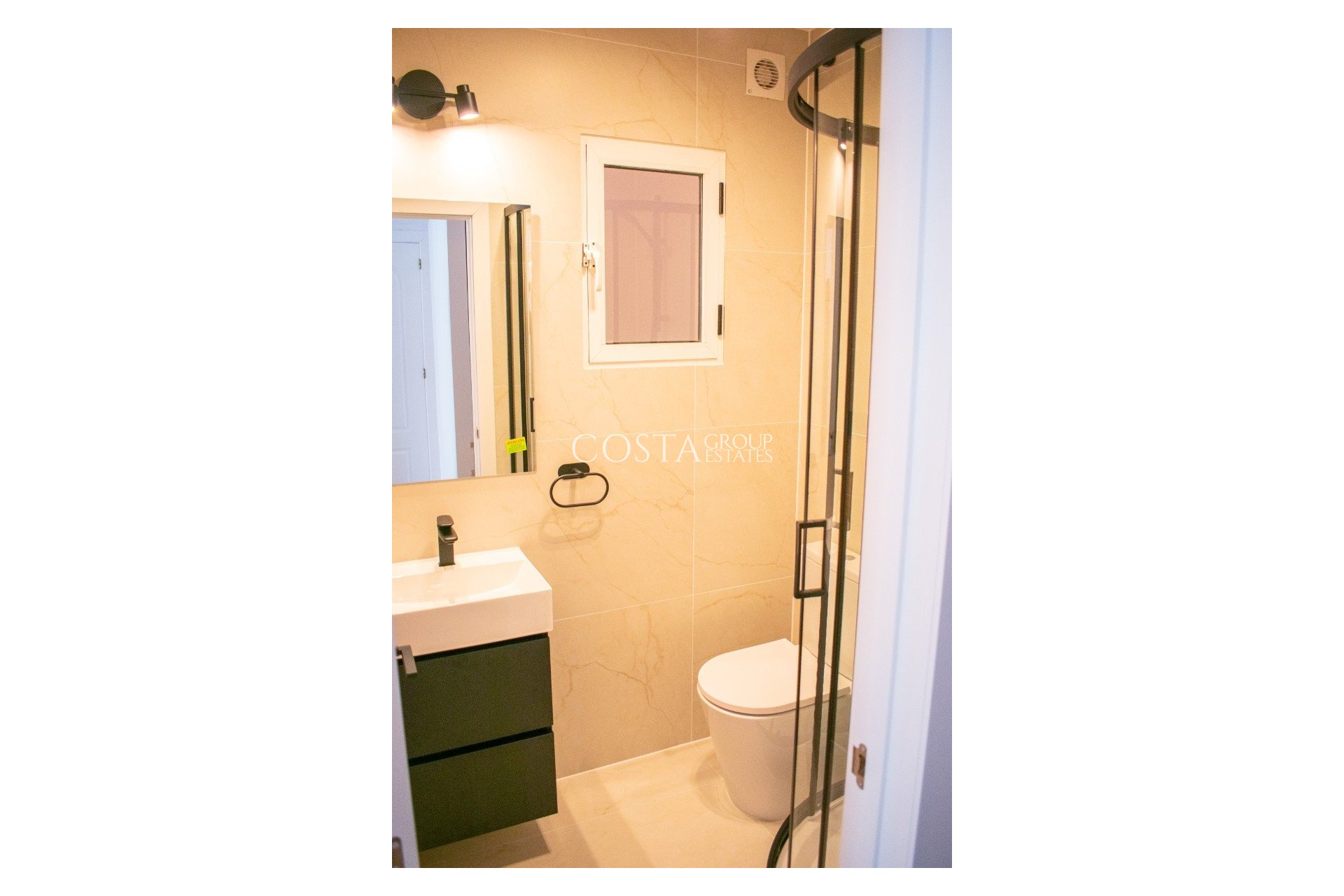 Revente - Maison -
Orihuela - Punta Prima